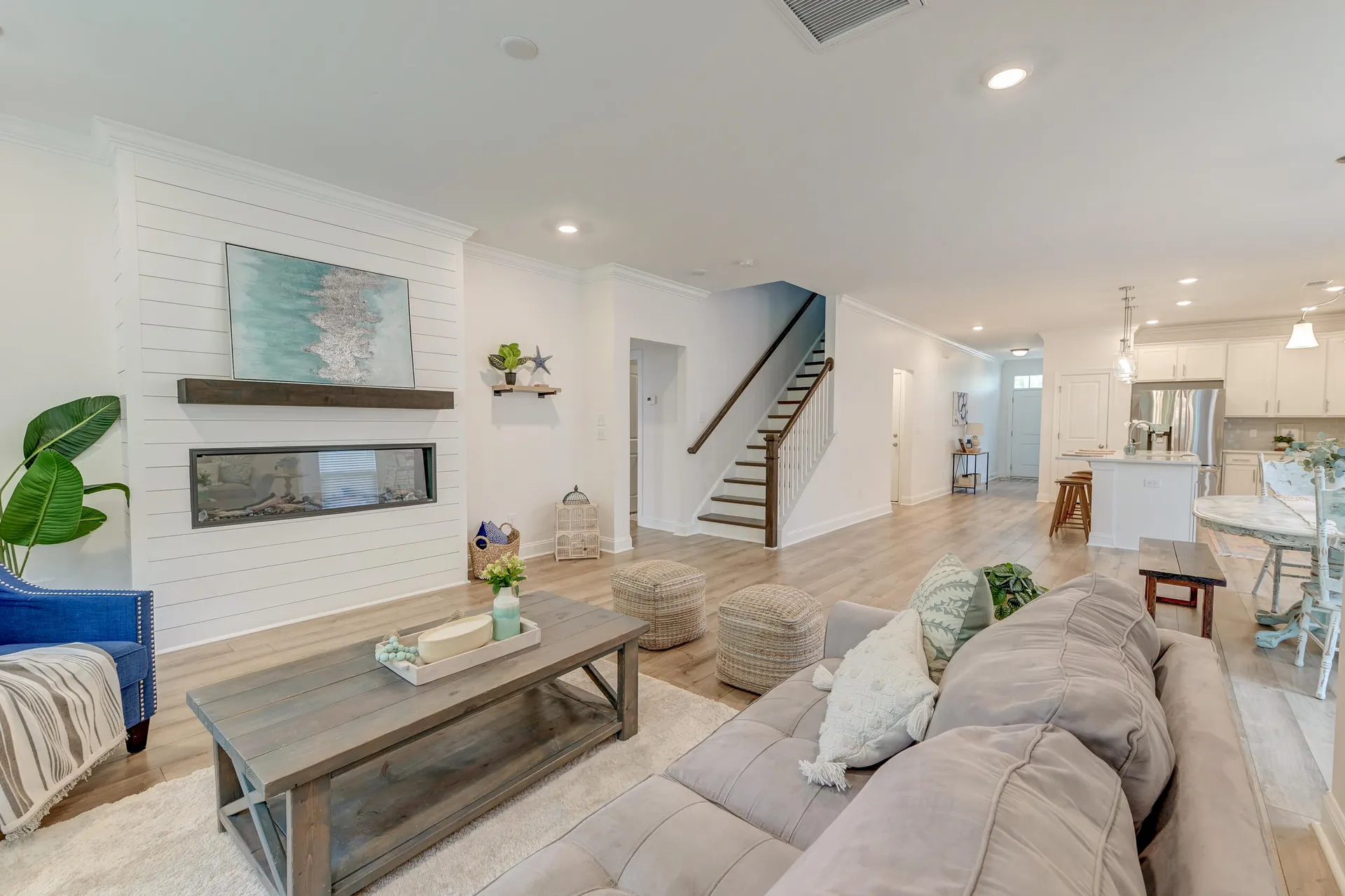 Property image 5 at 802 S Pointe Boulevard, Summerville, SC 29483