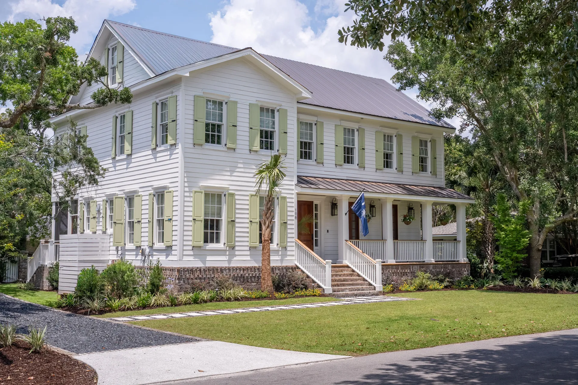 Property image 2 at 108 Live Oak Drive, Mount Pleasant, SC 29464
