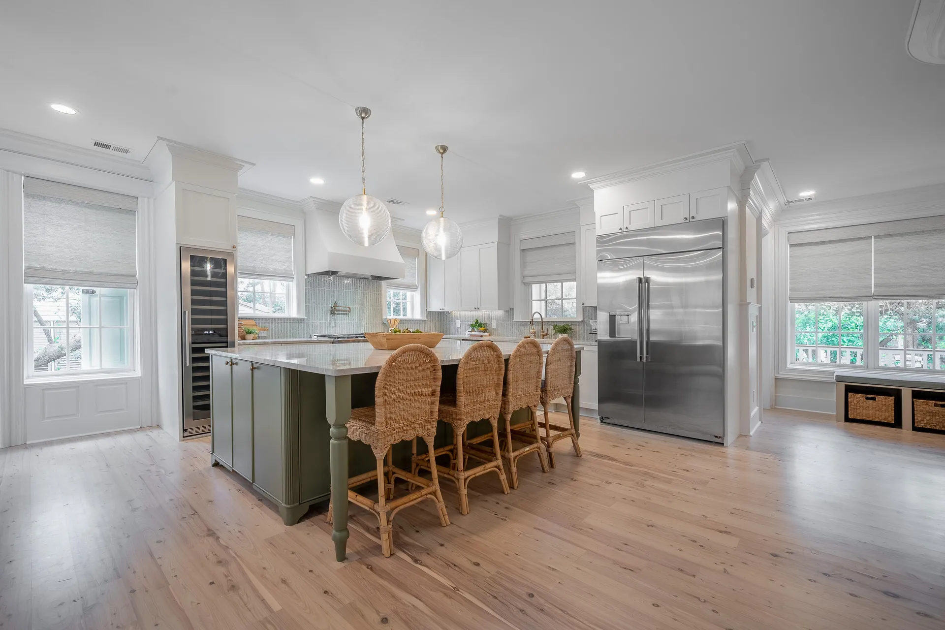 Property image 4 at 108 Live Oak Drive, Mount Pleasant, SC 29464