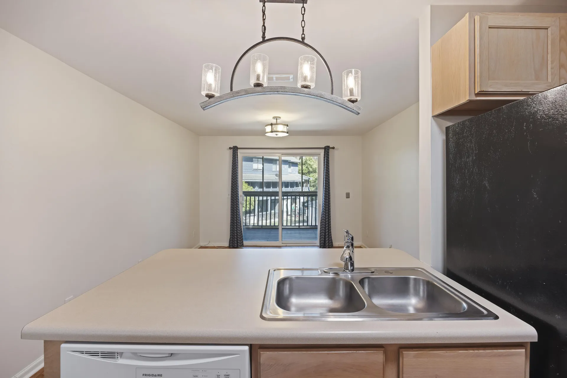 Property image 3 at 1530 Fort Johnson Road 3f, Charleston, SC 29412