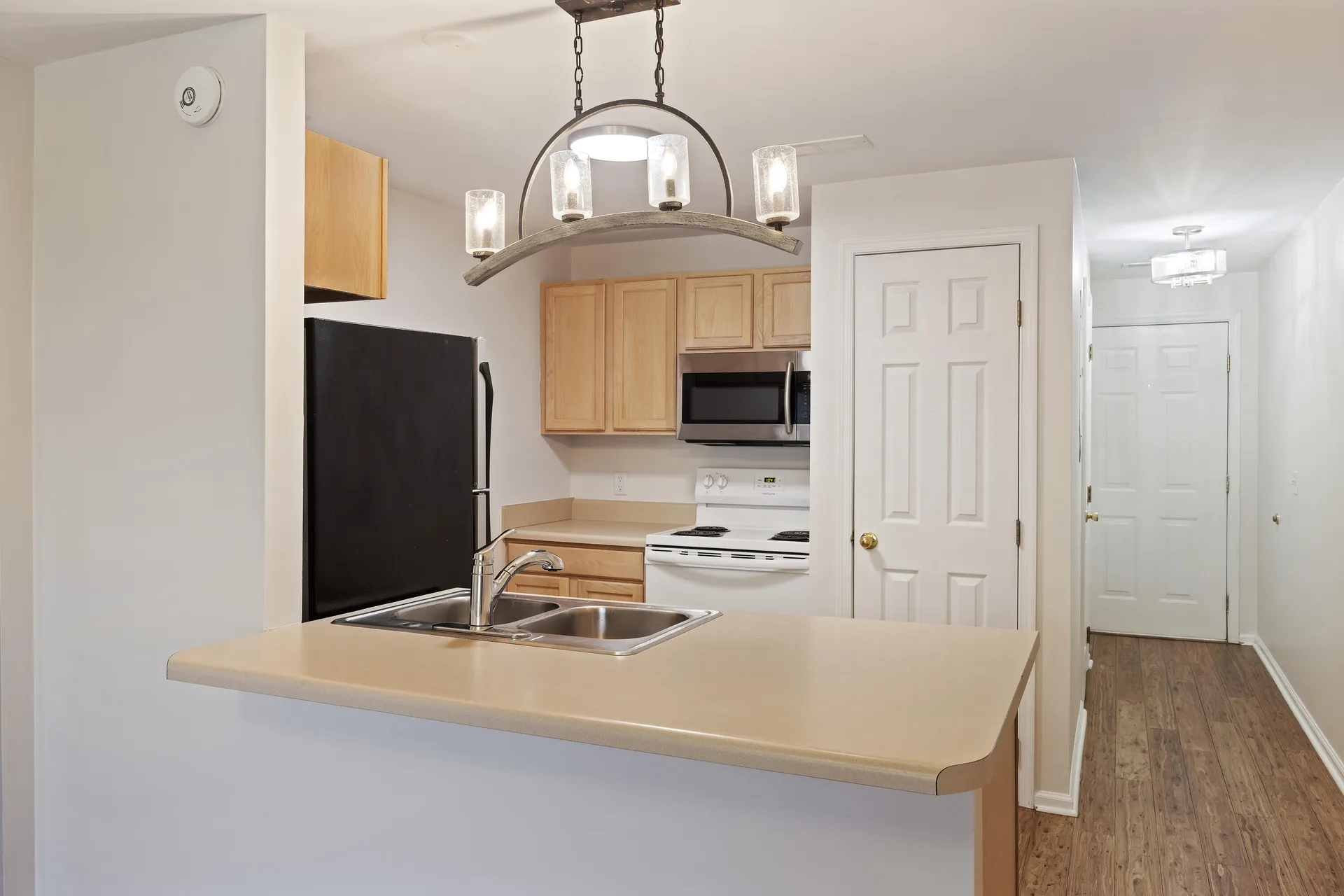 Property image 4 at 1530 Fort Johnson Road 3f, Charleston, SC 29412
