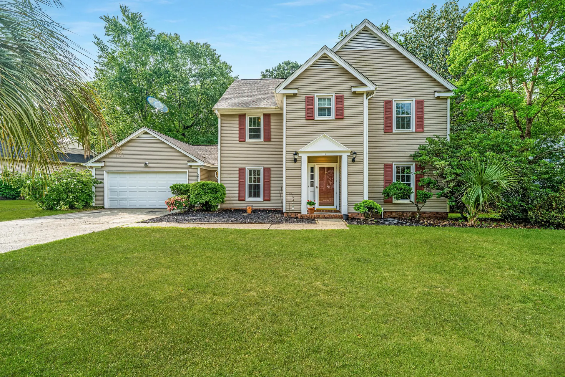Irongate, Summerville Community