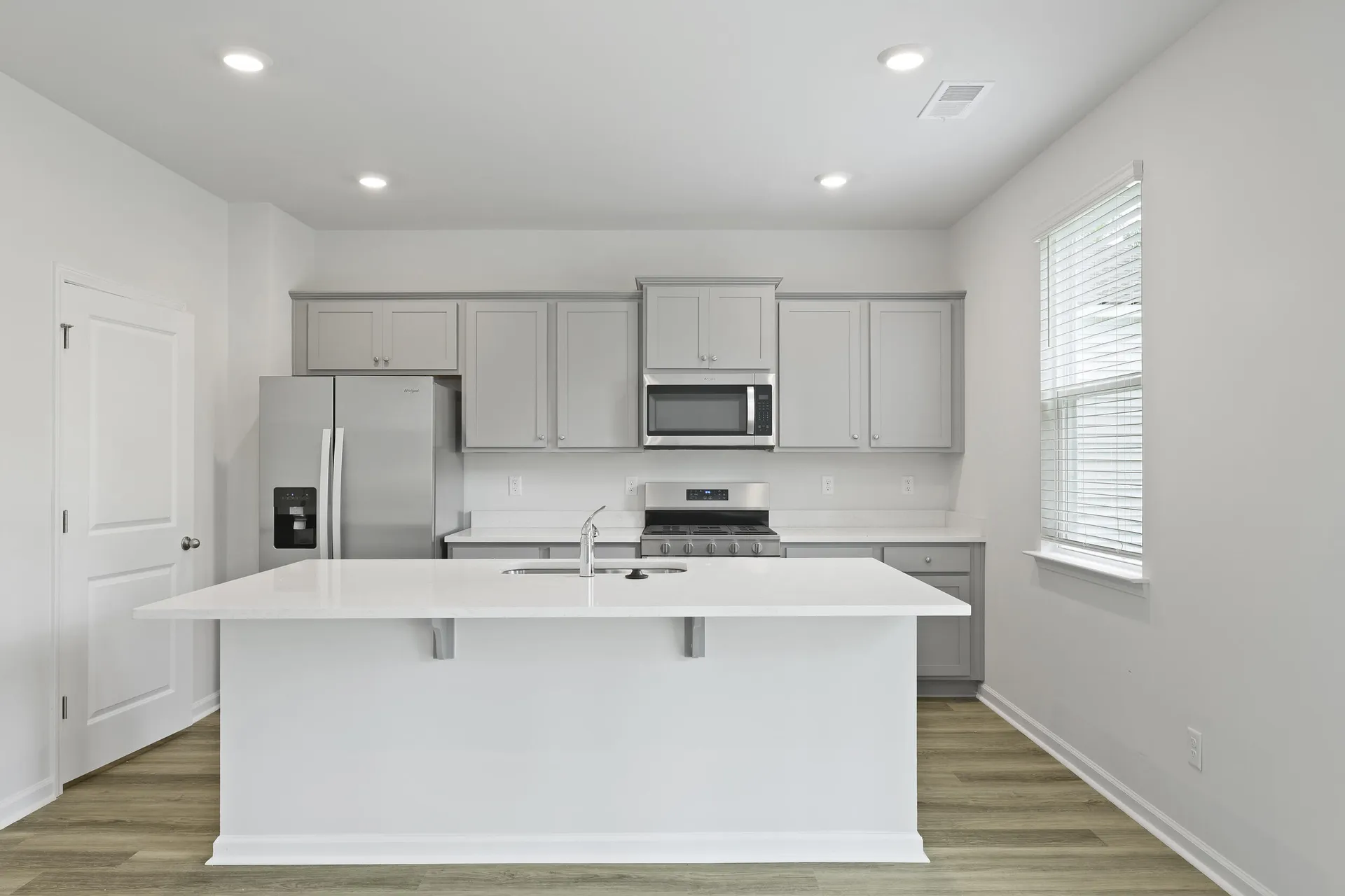 Property image 2 at 1070 Forrest Creek Drive, Summerville, SC 29483