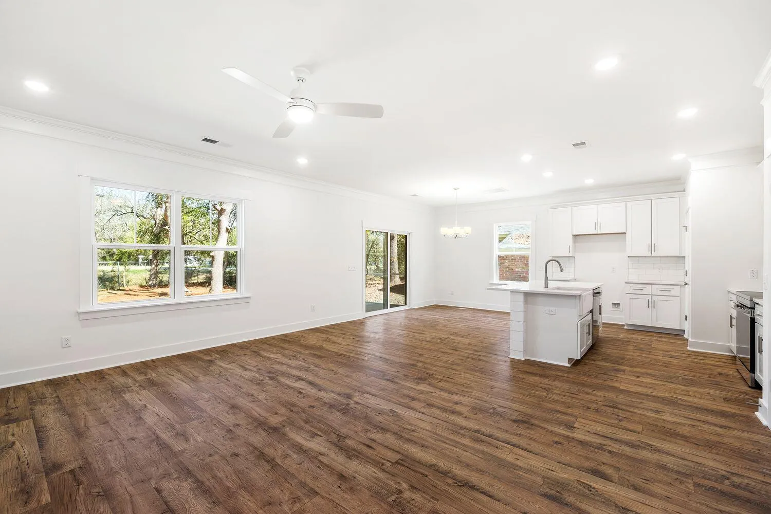 Property image 4 at 1630 Balsam St Street, Charleston, SC 29407