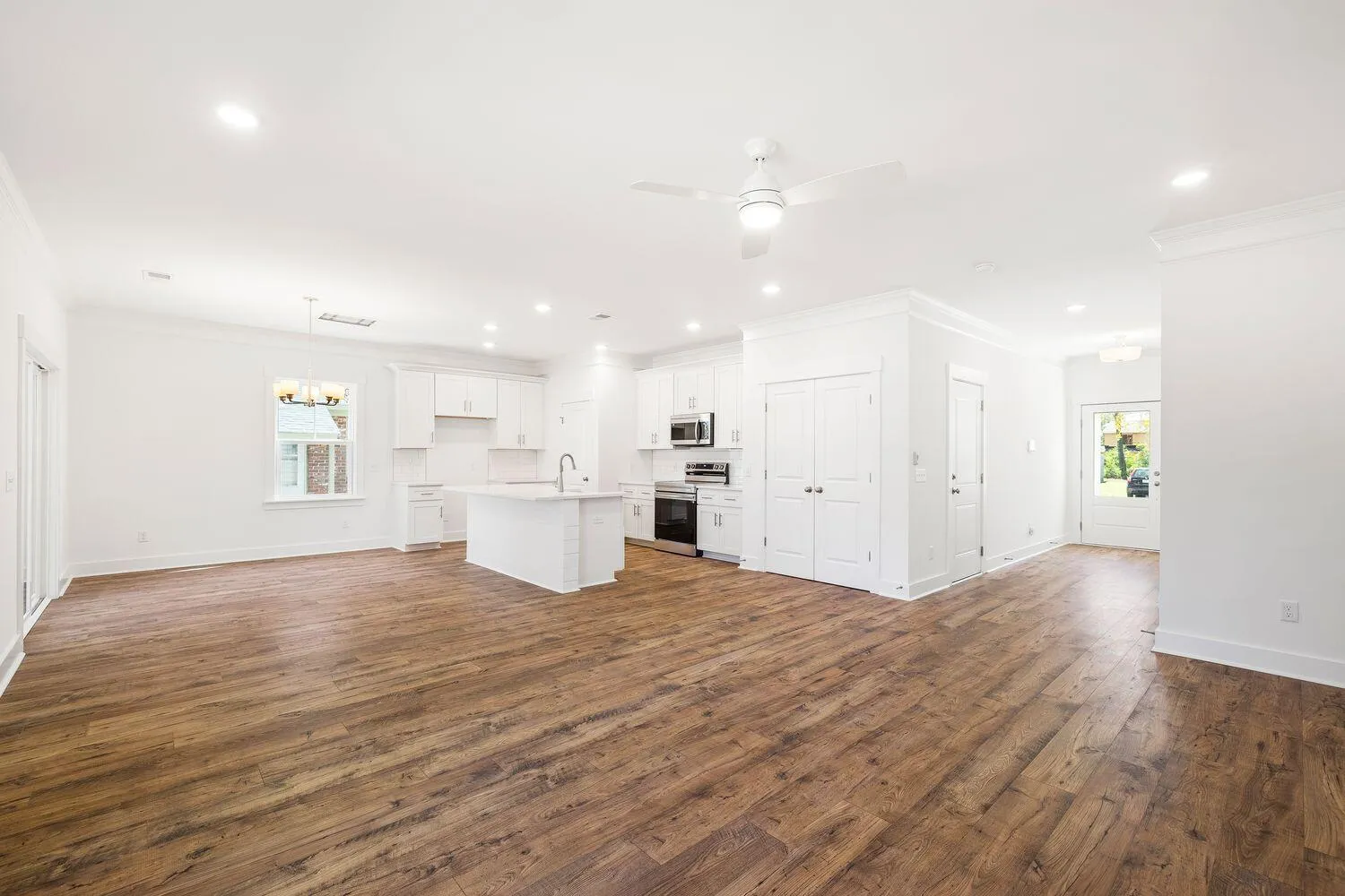 Property image 5 at 1630 Balsam St Street, Charleston, SC 29407
