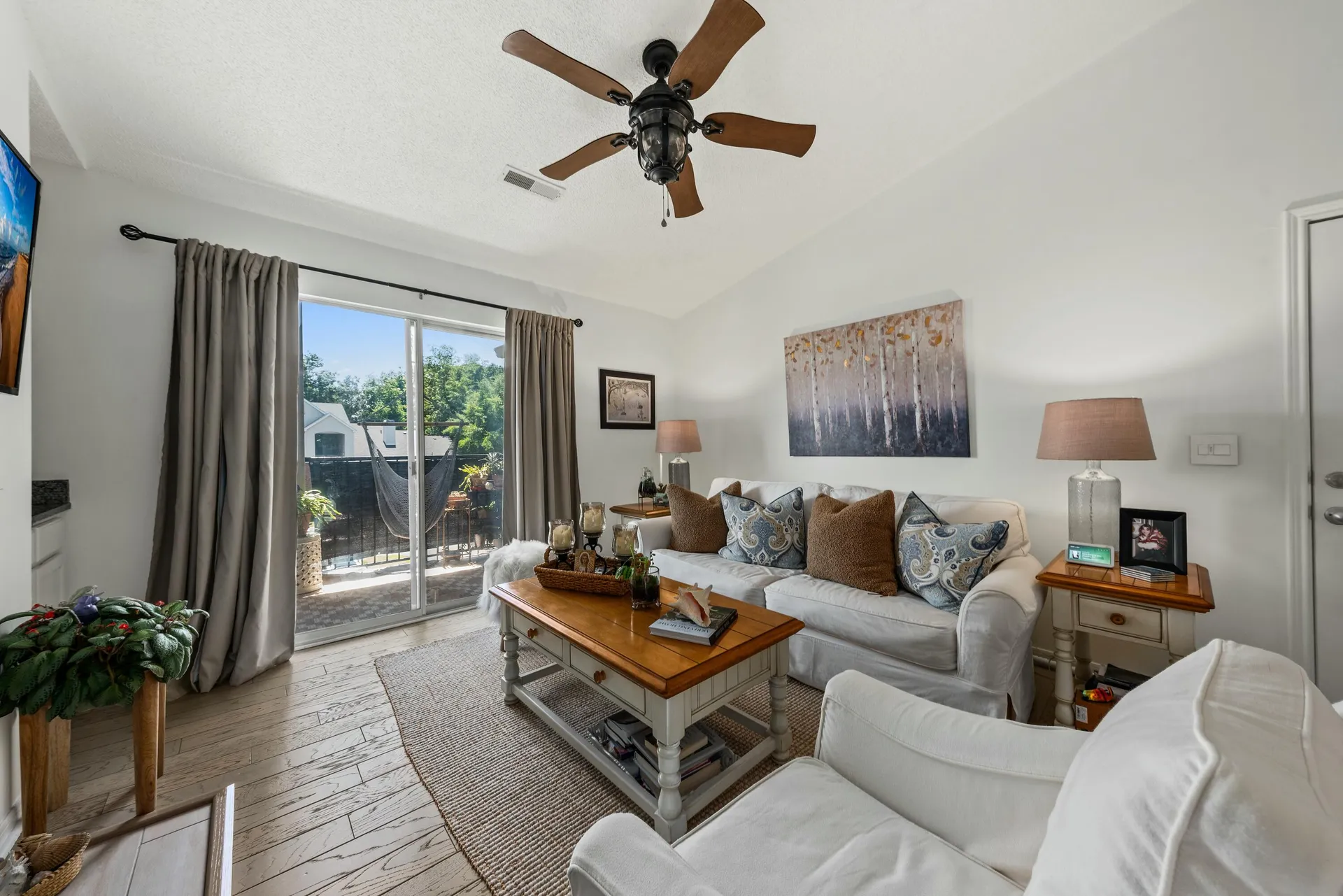 Property image 3 at 2011 N Highway 17 1100i, Mount Pleasant, SC 29466