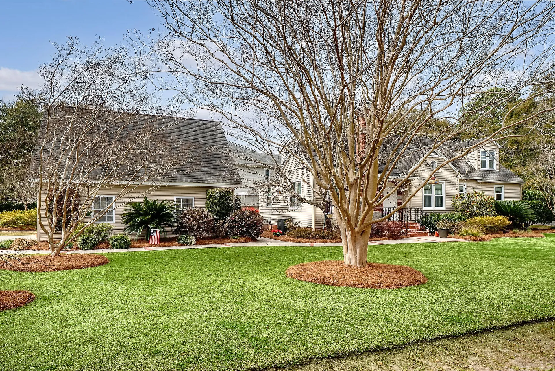 Property image 2 at 95 Plymouth Avenue, Charleston, SC 29412