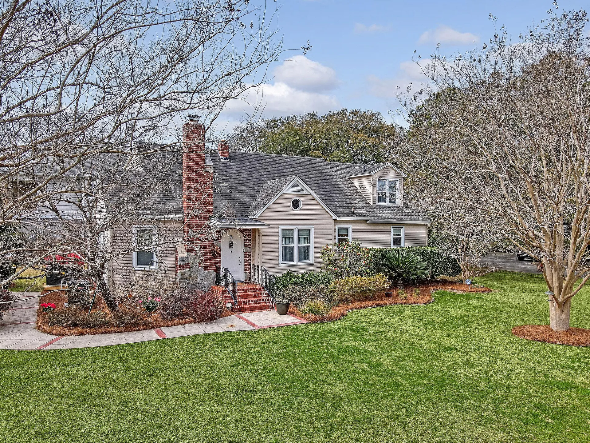 Property image 5 at 95 Plymouth Avenue, Charleston, SC 29412