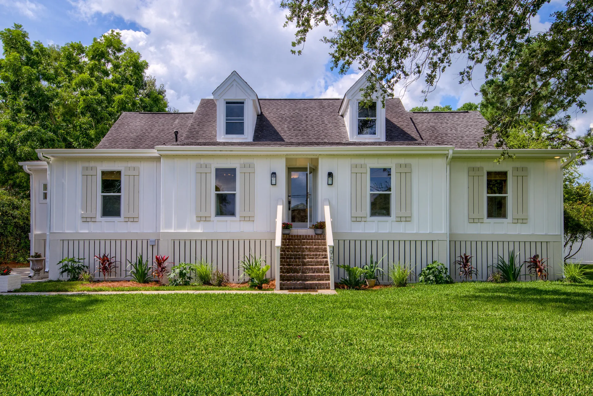 957 Travers Drive