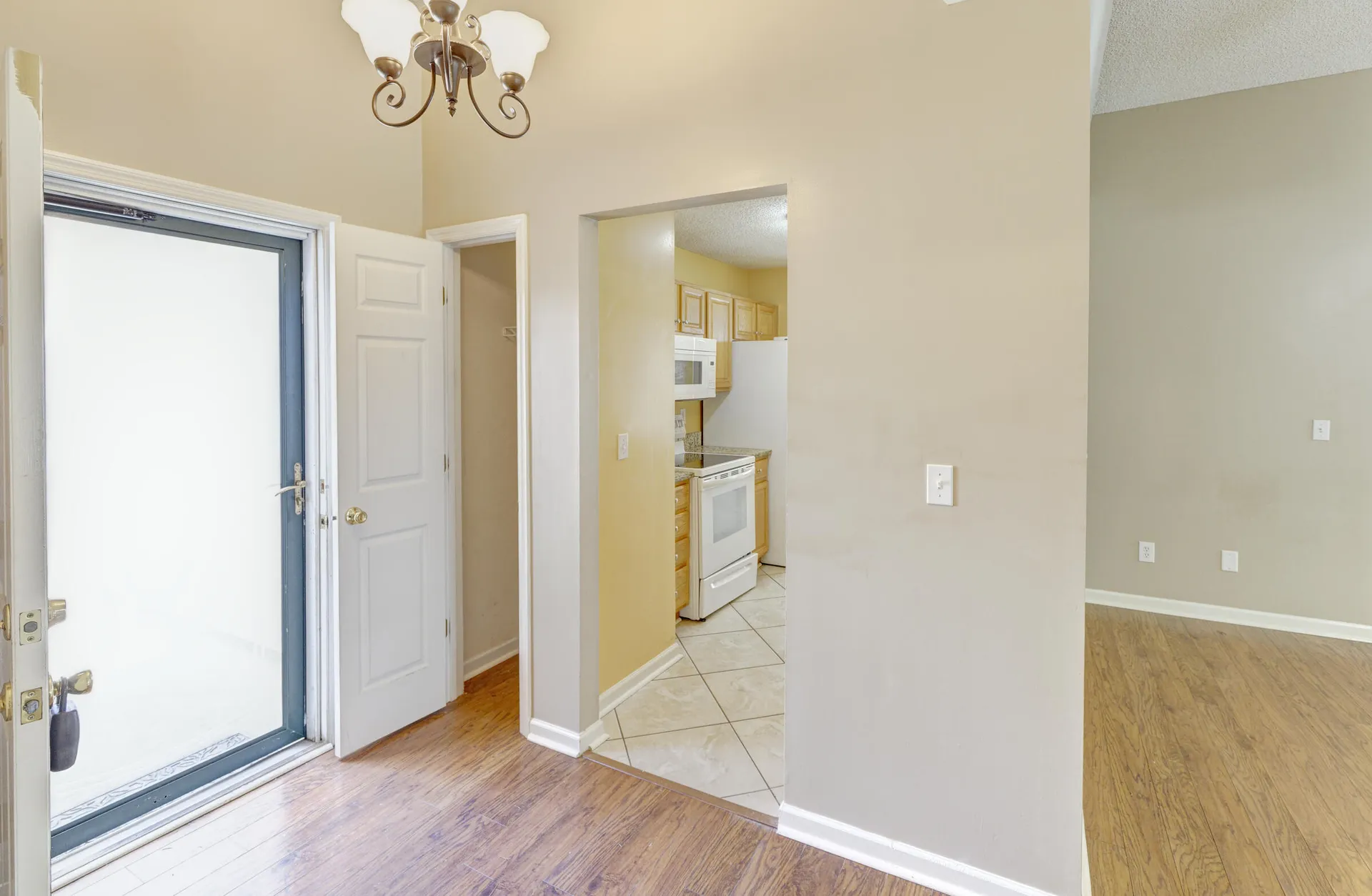 Property image 3 at 1011 Cobblestone Boulevard, Summerville, SC 29486