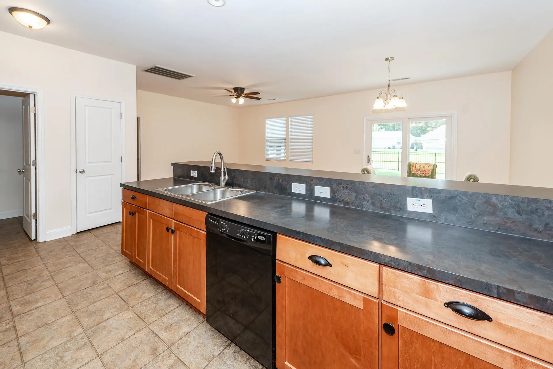 Property image 4 at 611 Grassy Hill Road, Summerville, SC 29483