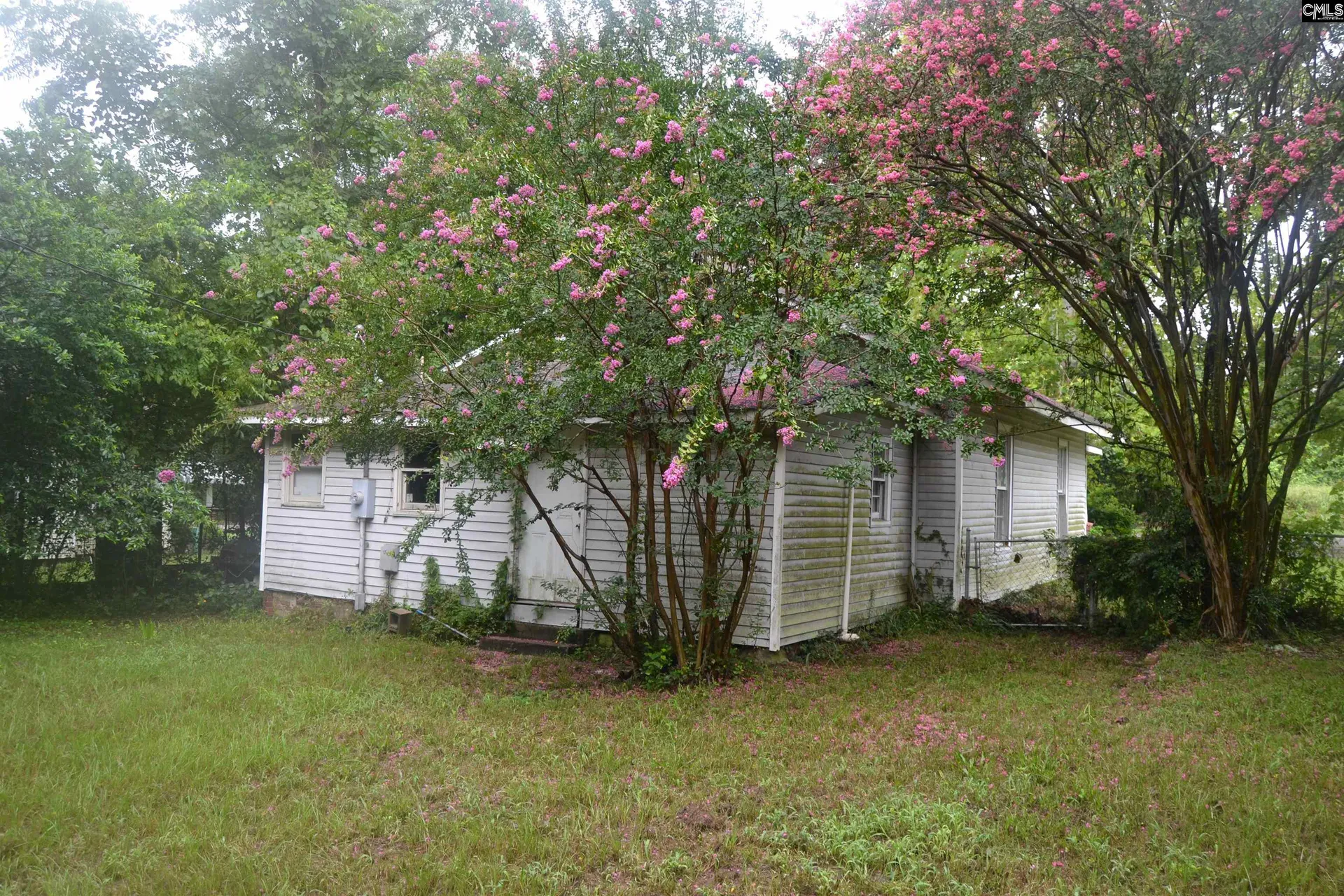 Property image 3 at 28 Bluff Road, Columbia, SC 29201