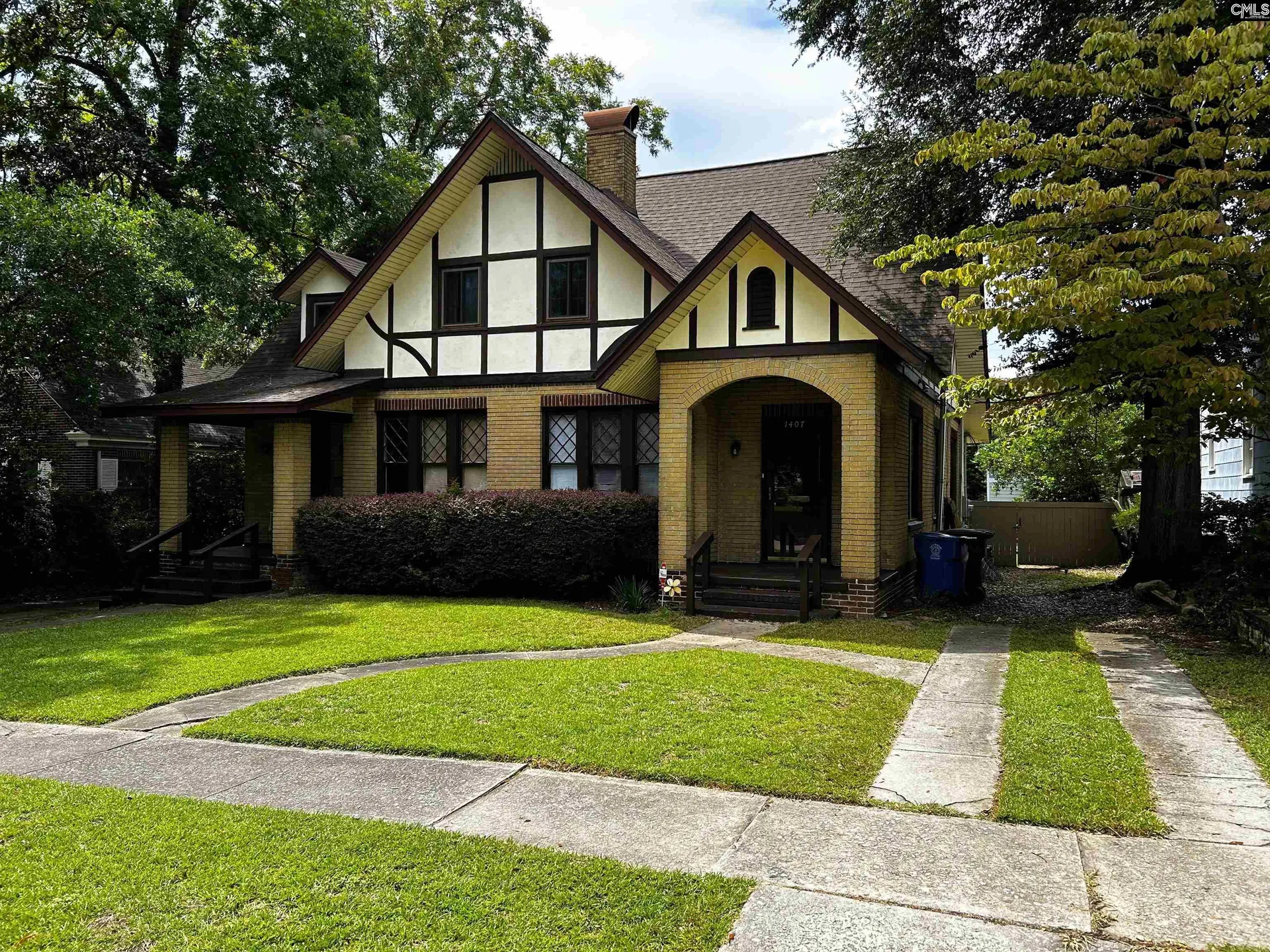 1407 Maple Street 1405, 1407