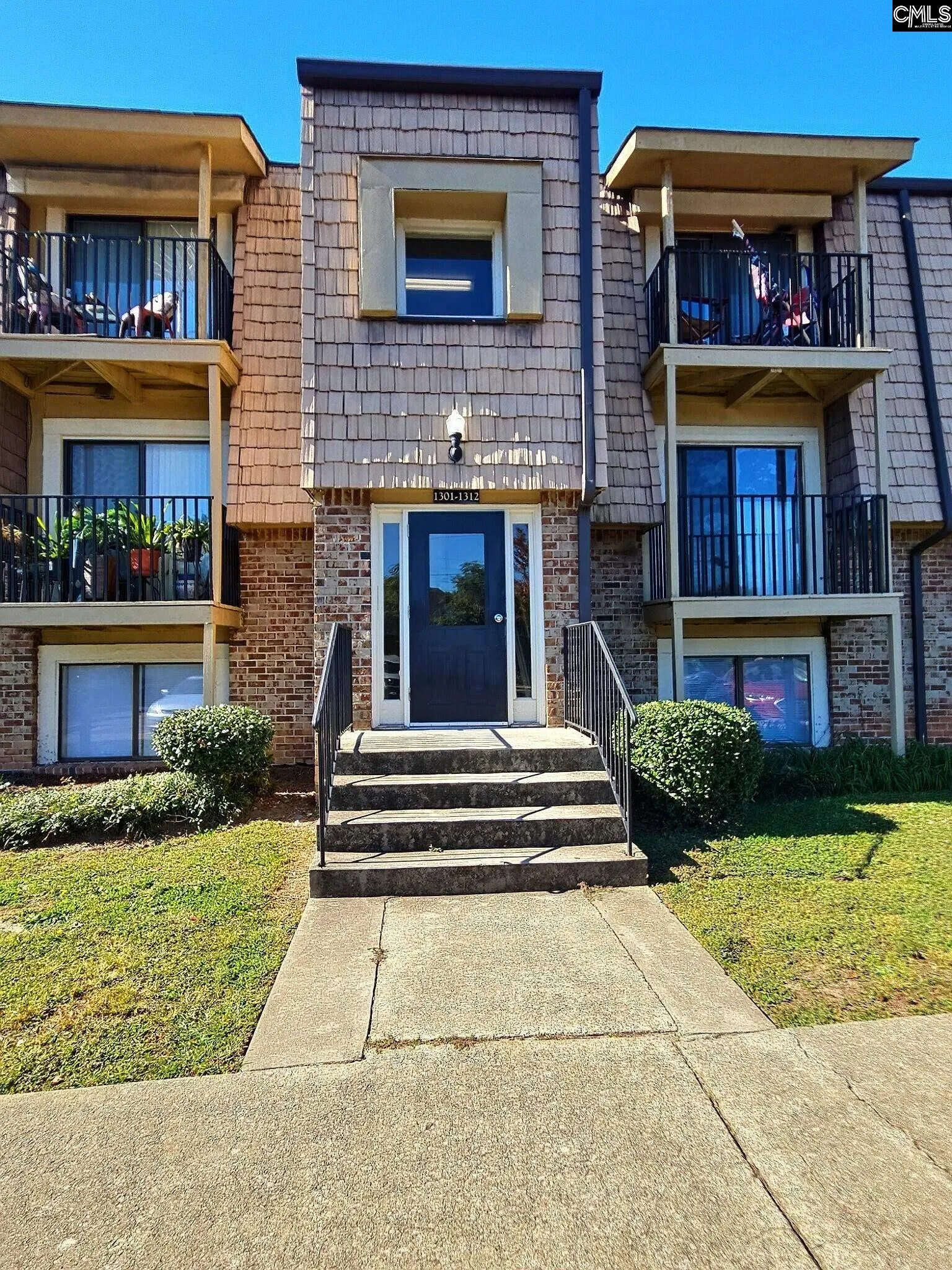 1312 Old Manor Road