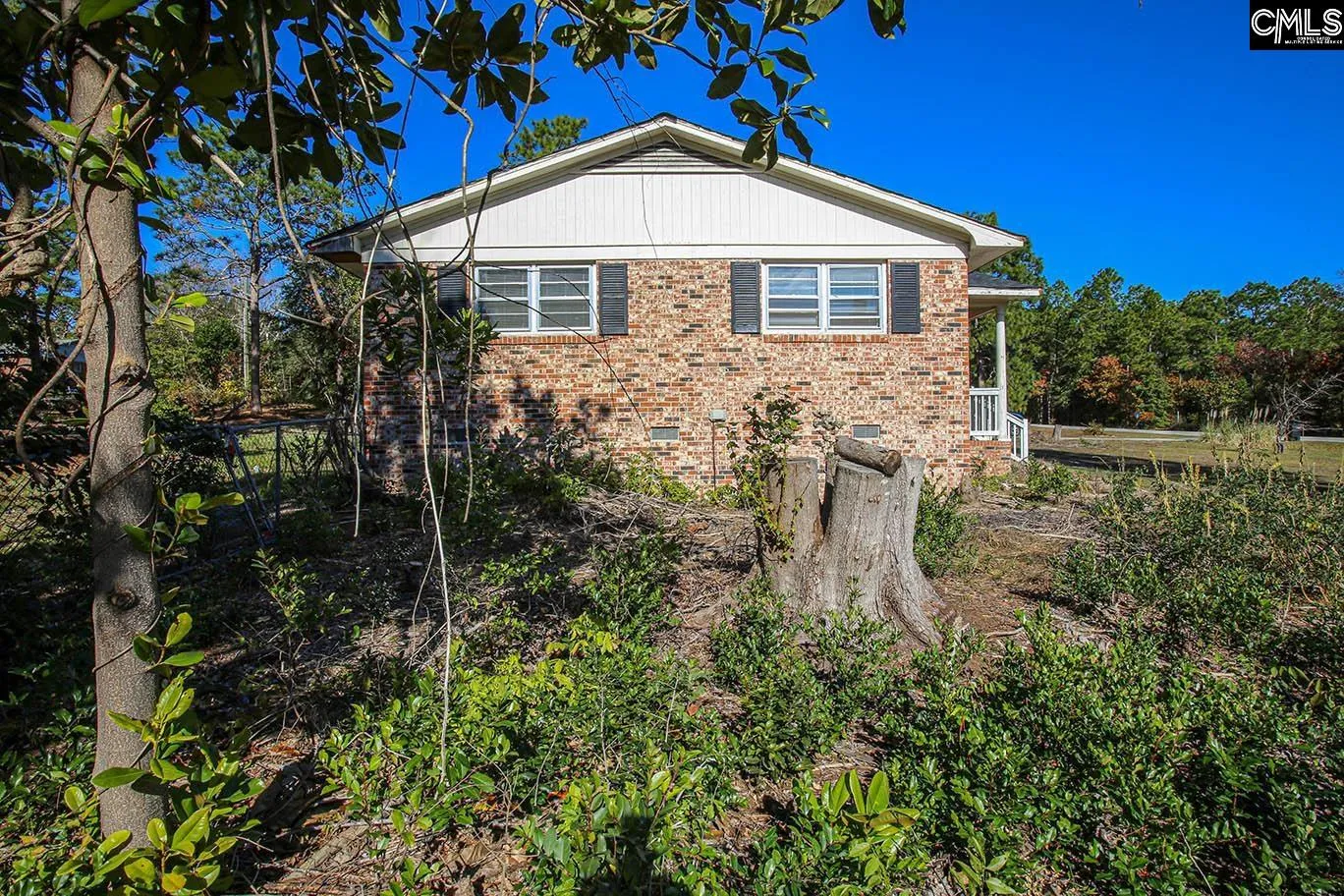 Property image 3 at 575 Beverly Hills Road, Camden, SC 29020-8306