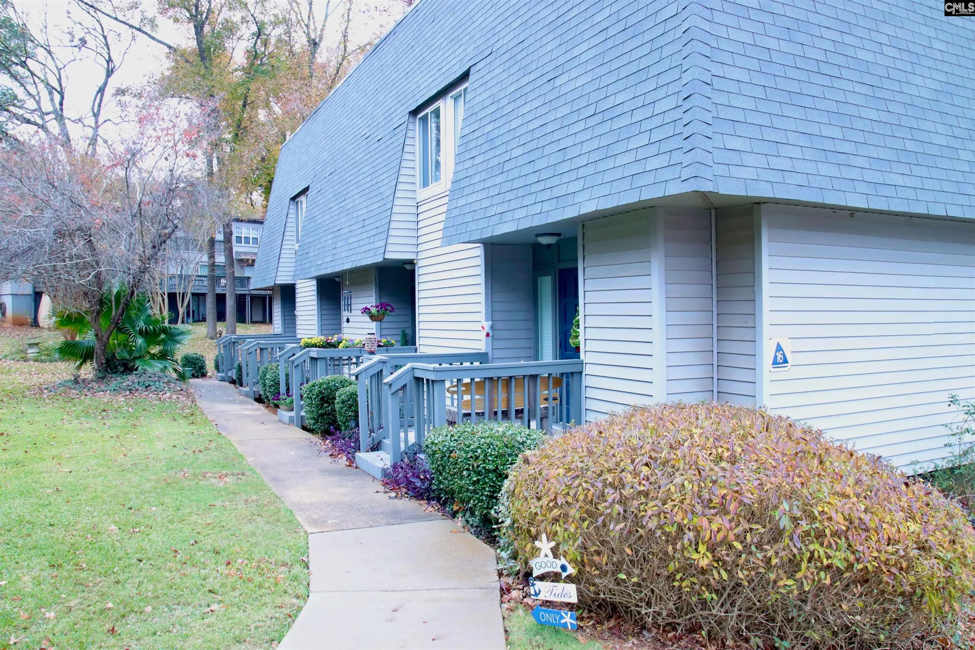 Property image 2 at 301 Harbor Heights Drive 16a, Lexington, SC 29072