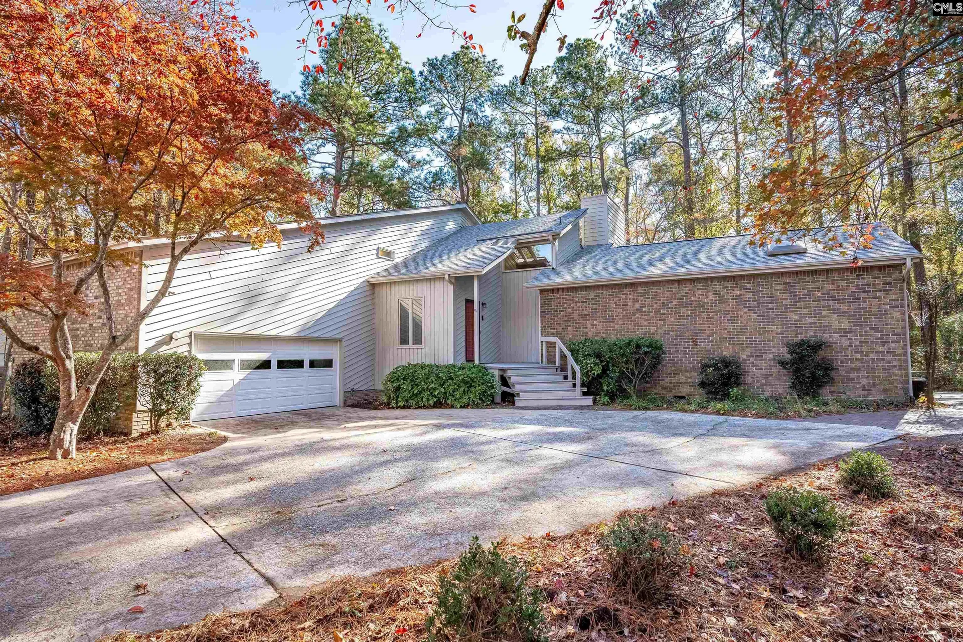 Harbison, Columbia Community