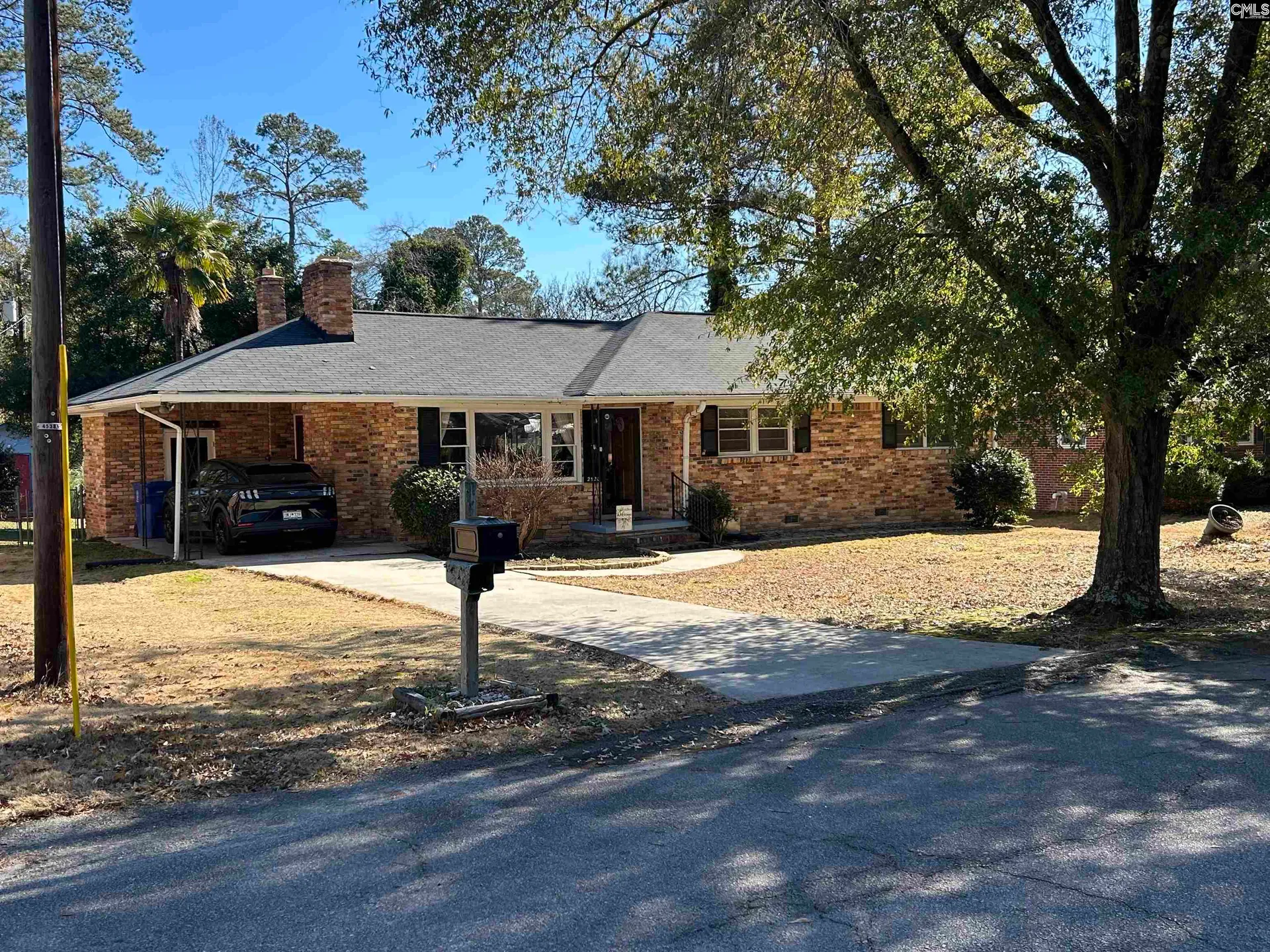 Midland Terrace, Columbia Community
