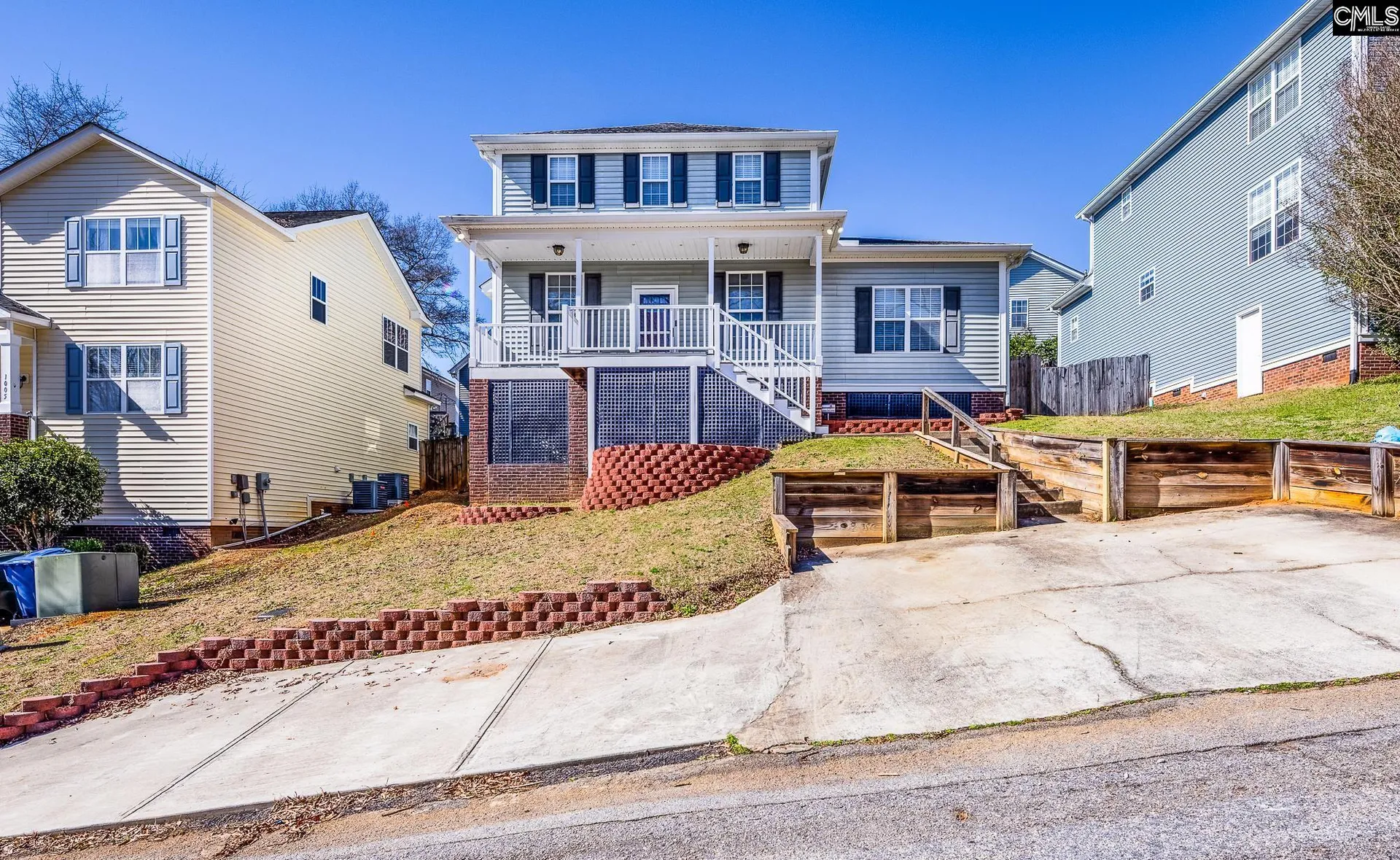 Laurel Hill, Columbia Community