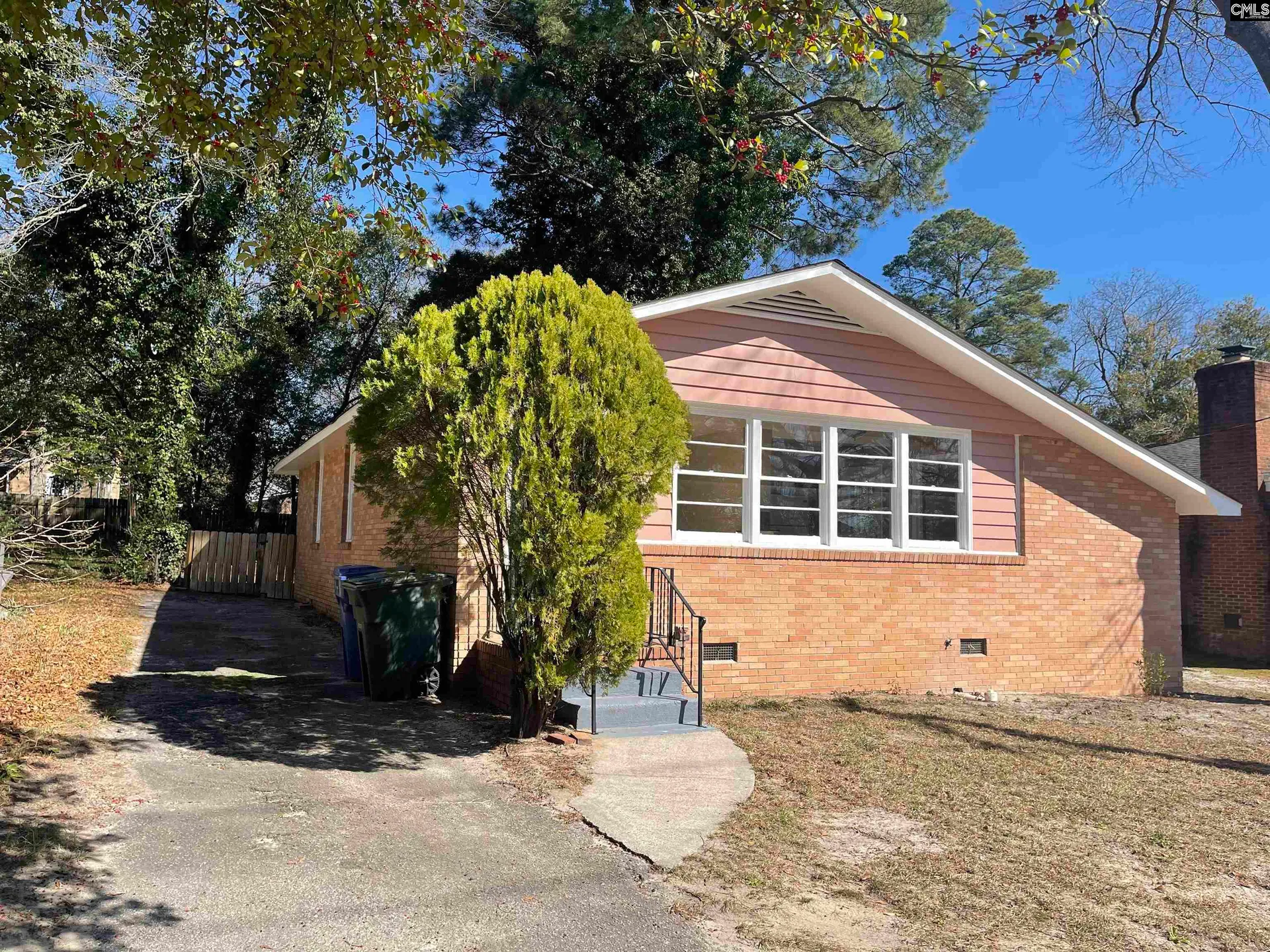 Property image 2 at 810 S WOODROW, Columbia, SC 29205