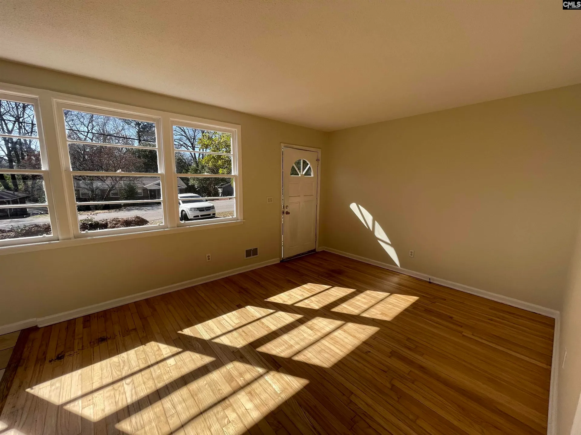 Property image 4 at 810 S WOODROW, Columbia, SC 29205