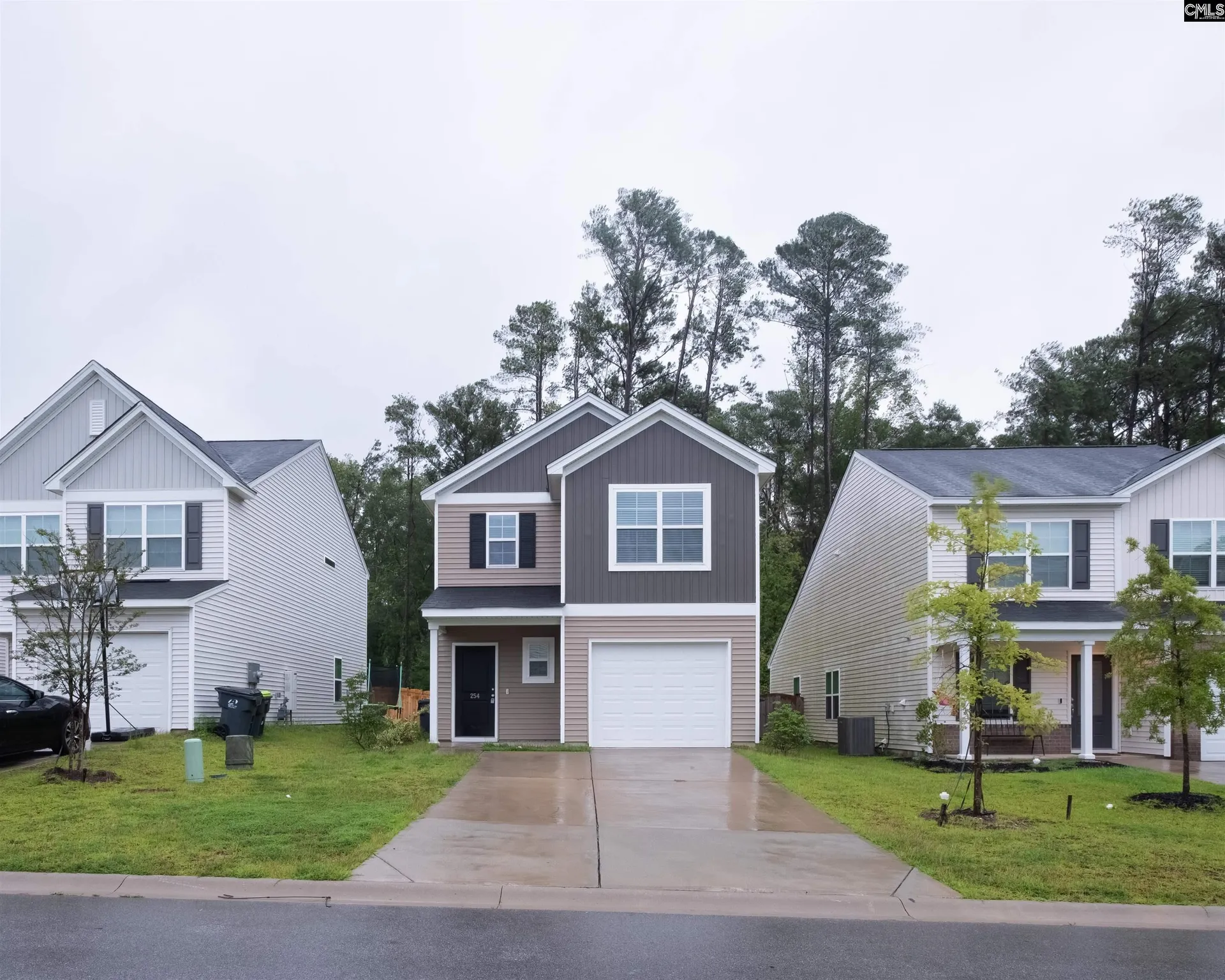 Jessamine Place, Lexington Community