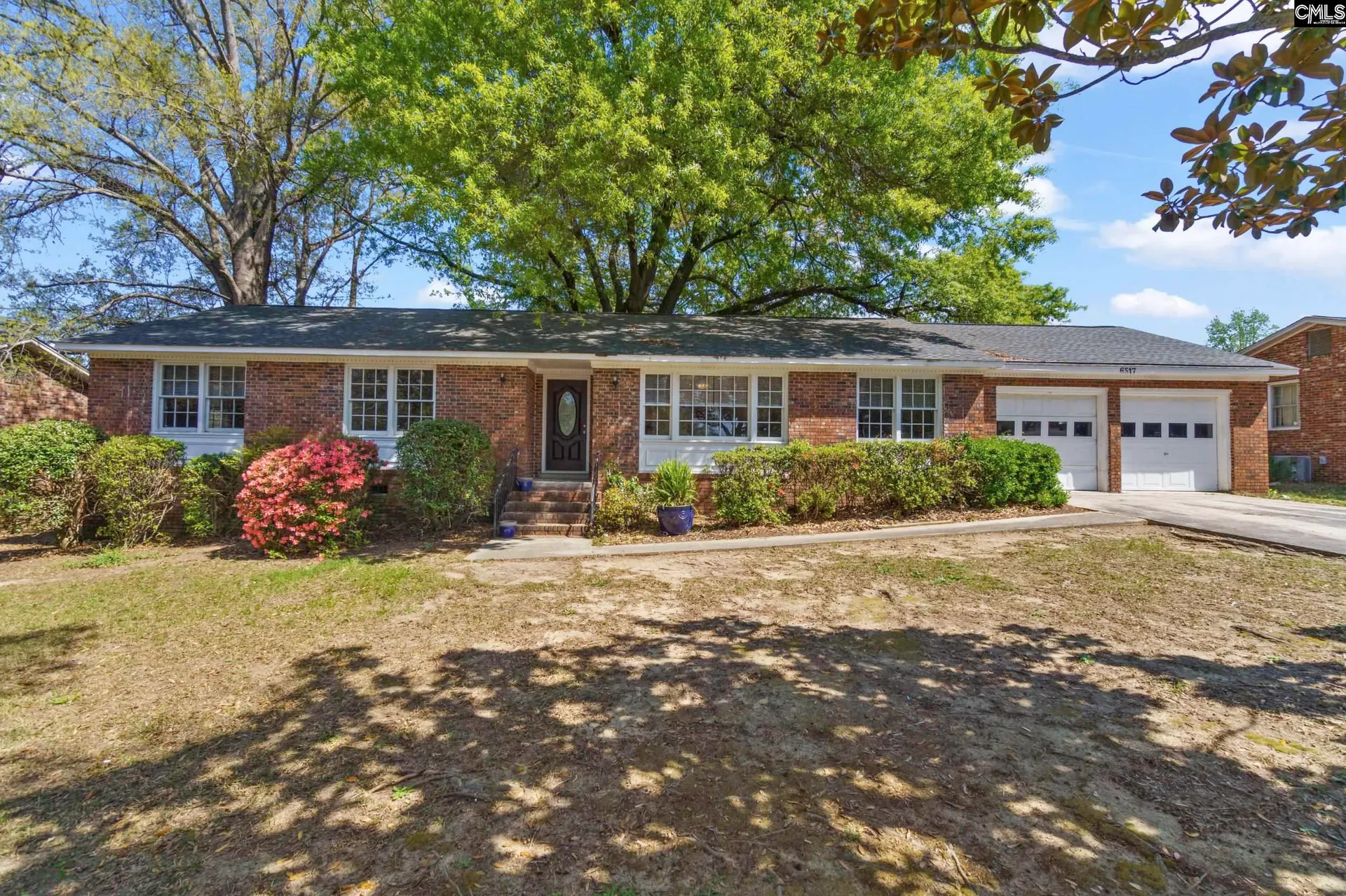 Olde Woodlands, Columbia Community