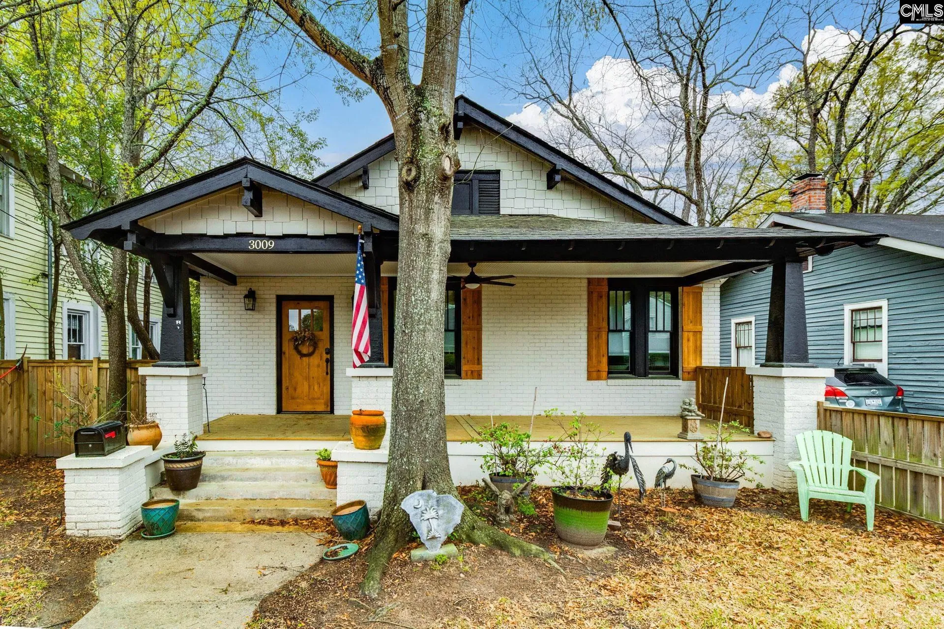 3009 River Drive