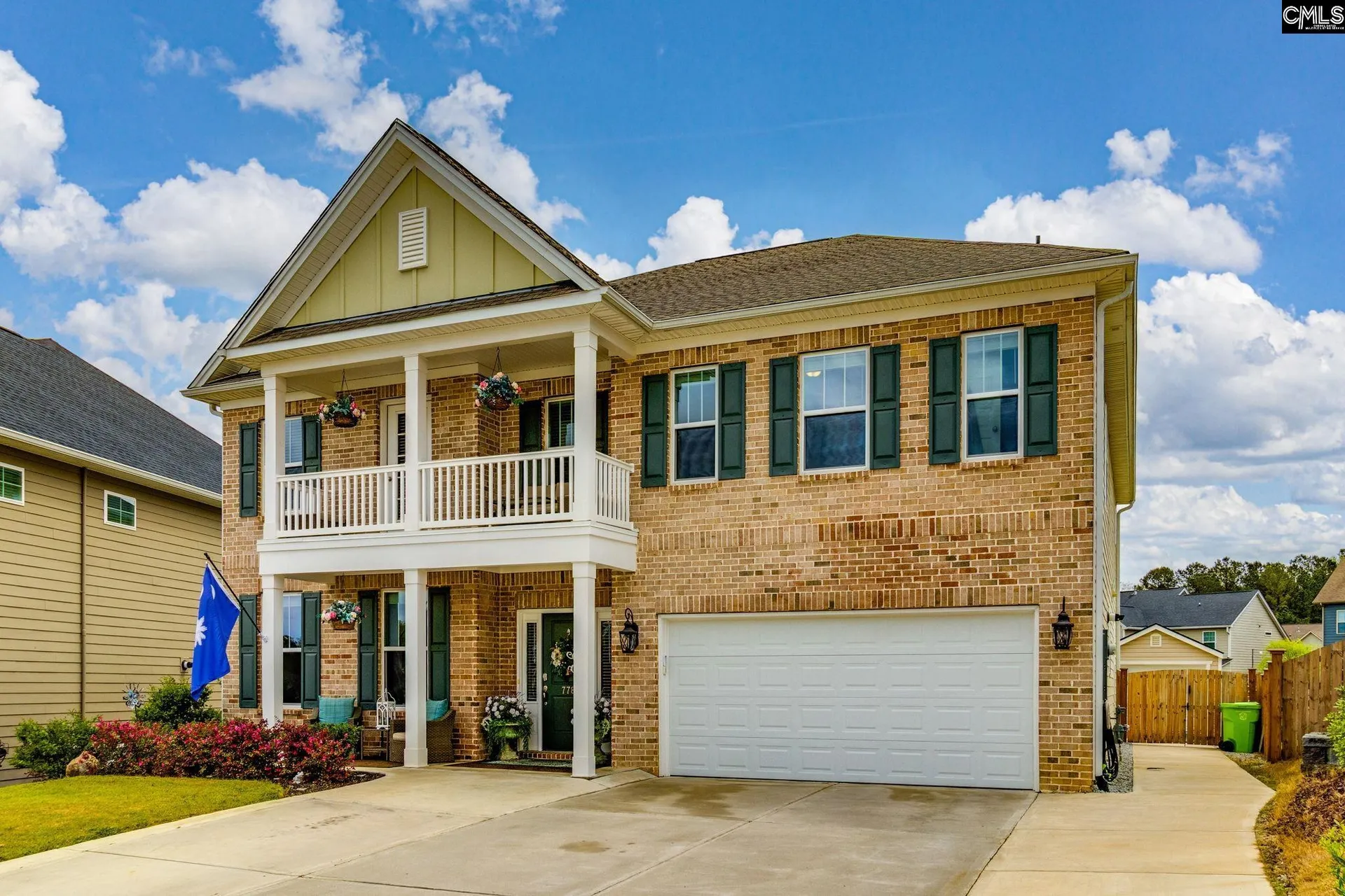 Portrait Hill, Chapin Community