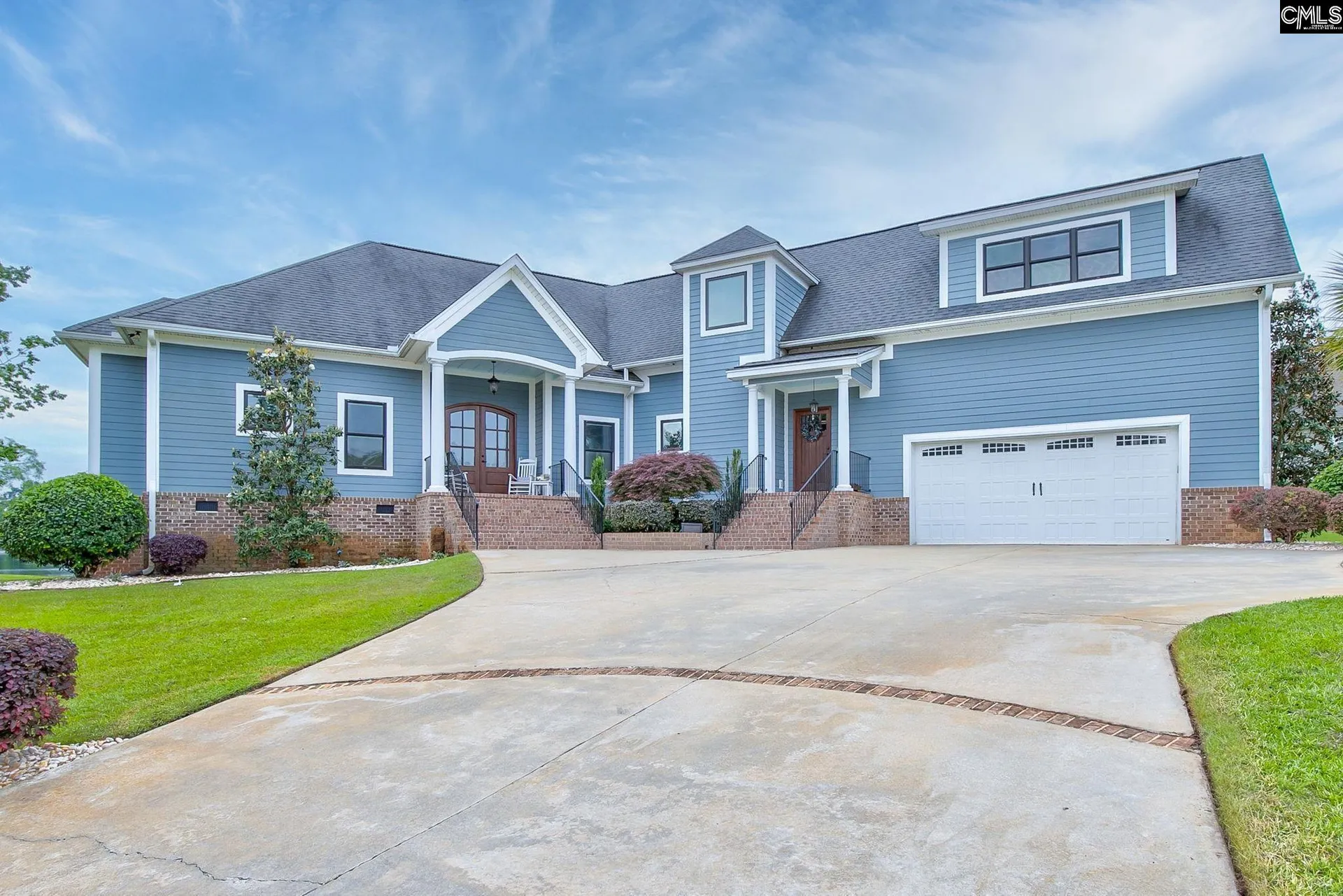 The Woods Of Molly Creek, Ridgeway Community