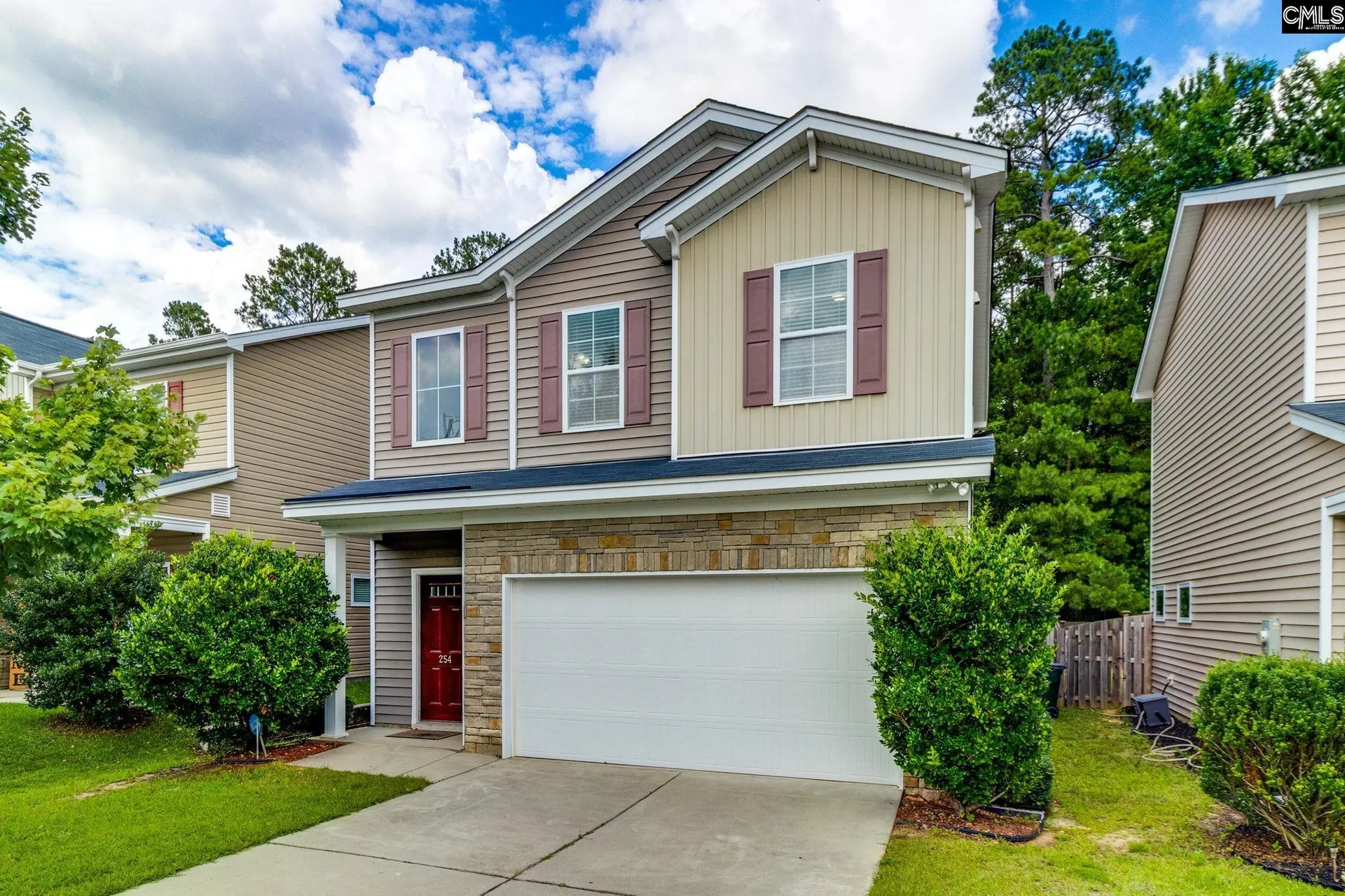 Gleneagle, Lexington Community