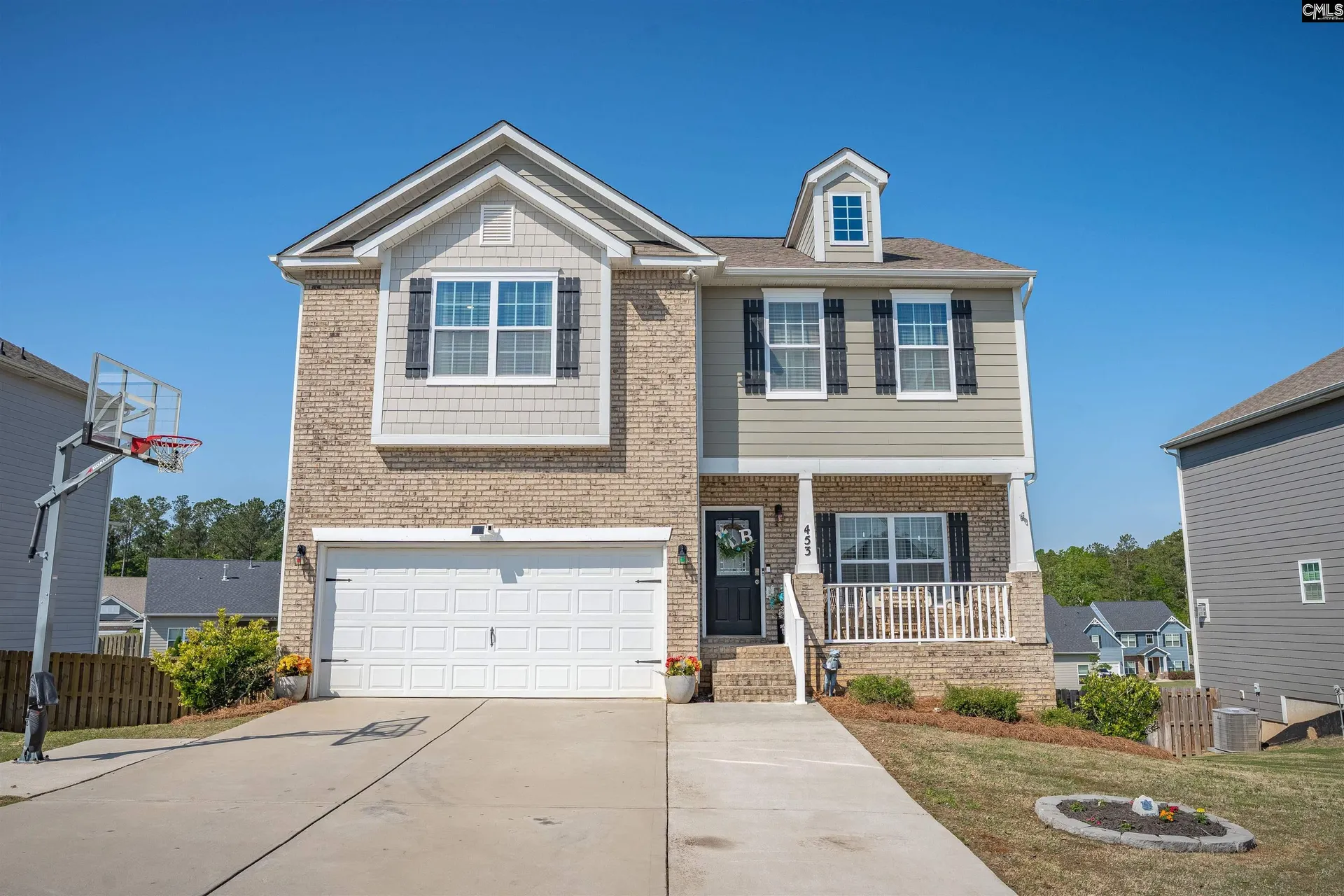 453 Tulip Way