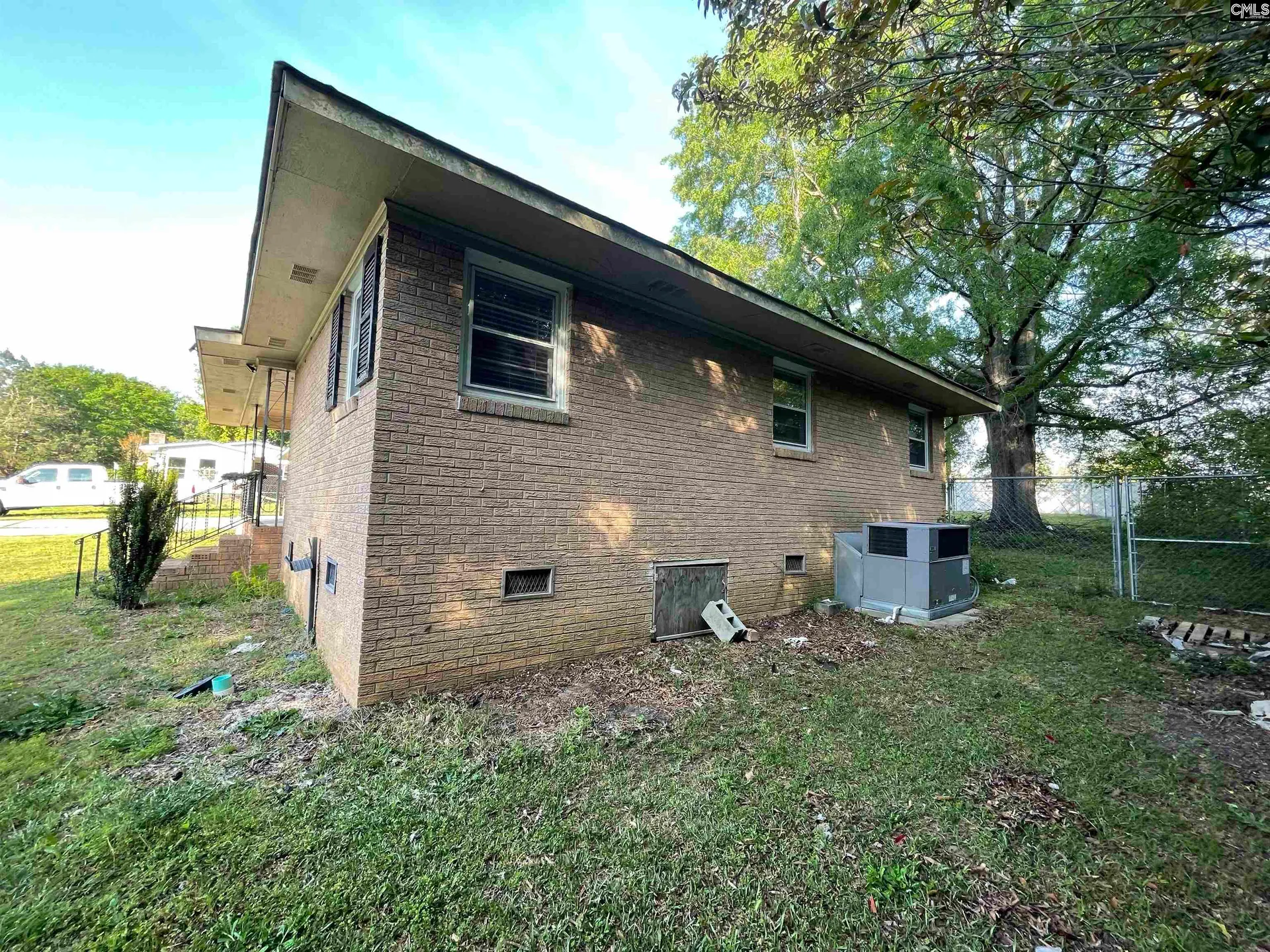 Property image 3 at 303 Nell Street, Batesburg, SC 29006