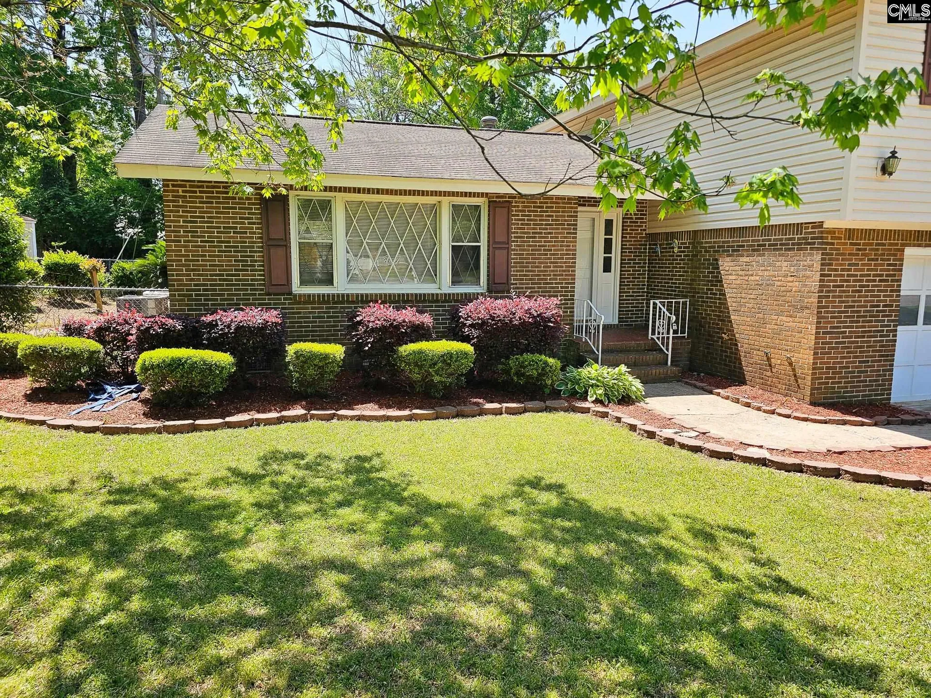 Property image 3 at 107 Lyndhurst Court, Columbia, SC 29212