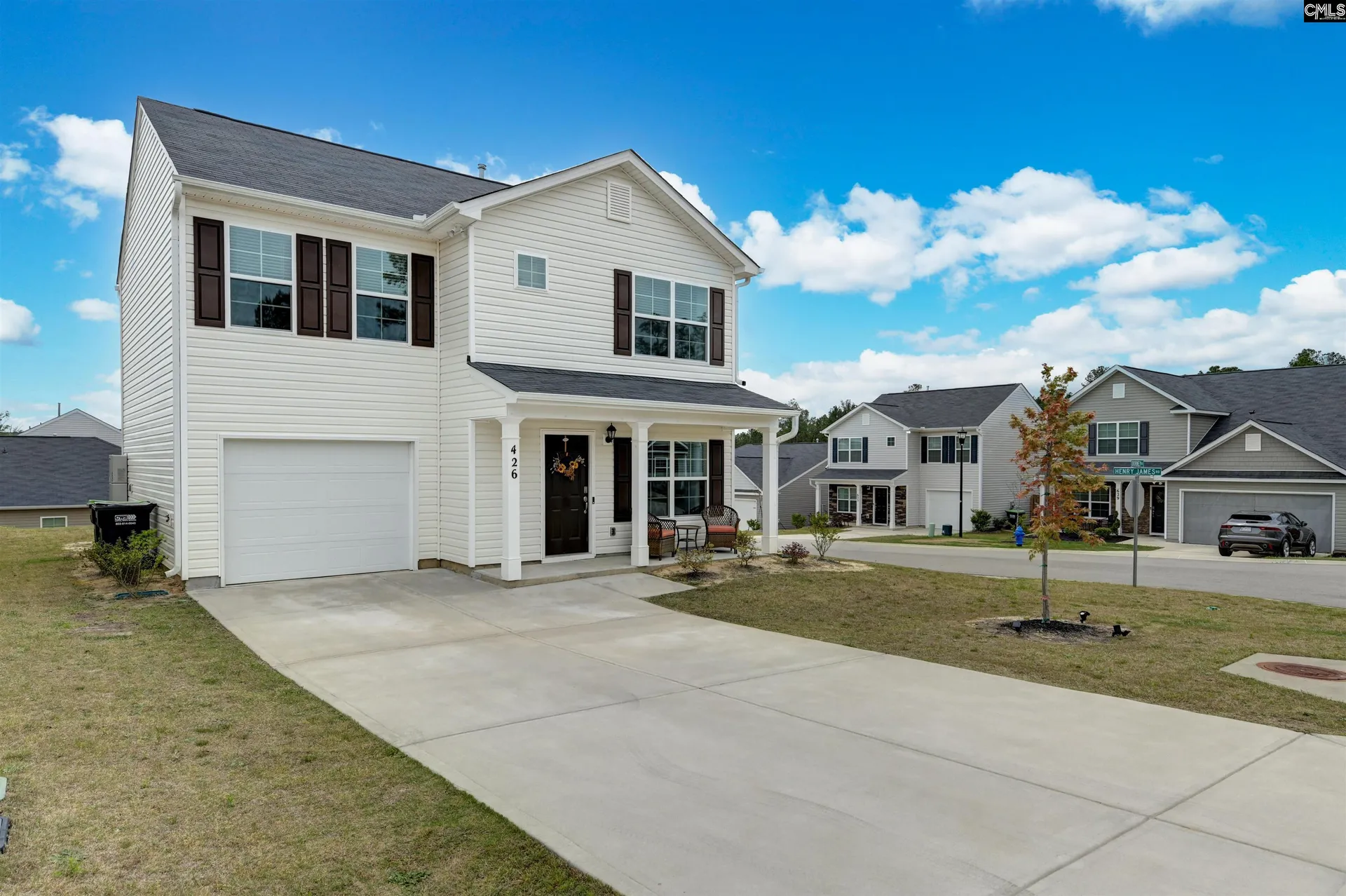 Silver Ridge, Lexington Community