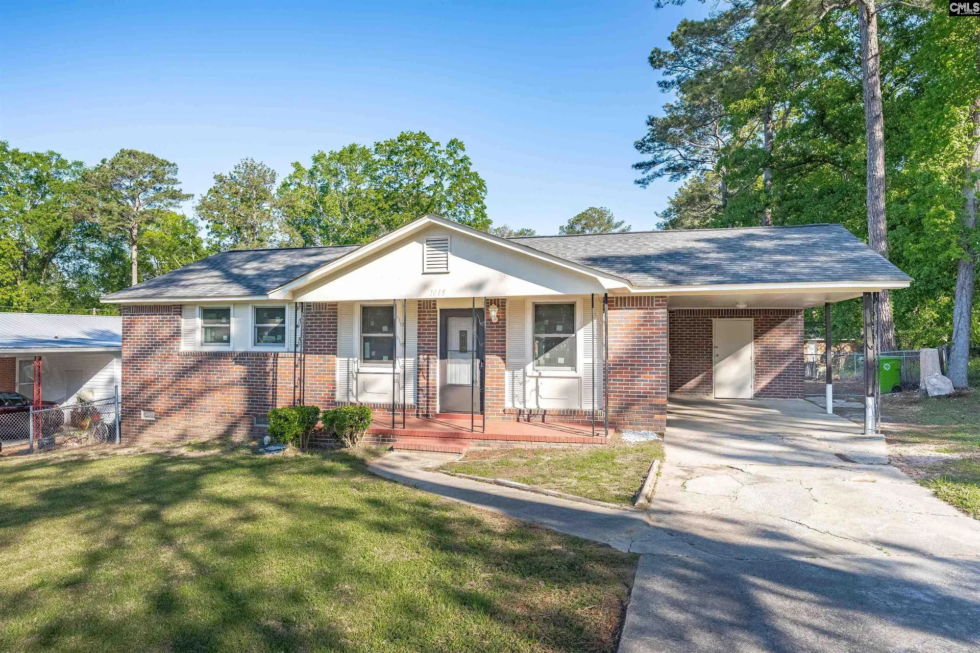 1015 Mandel Drive