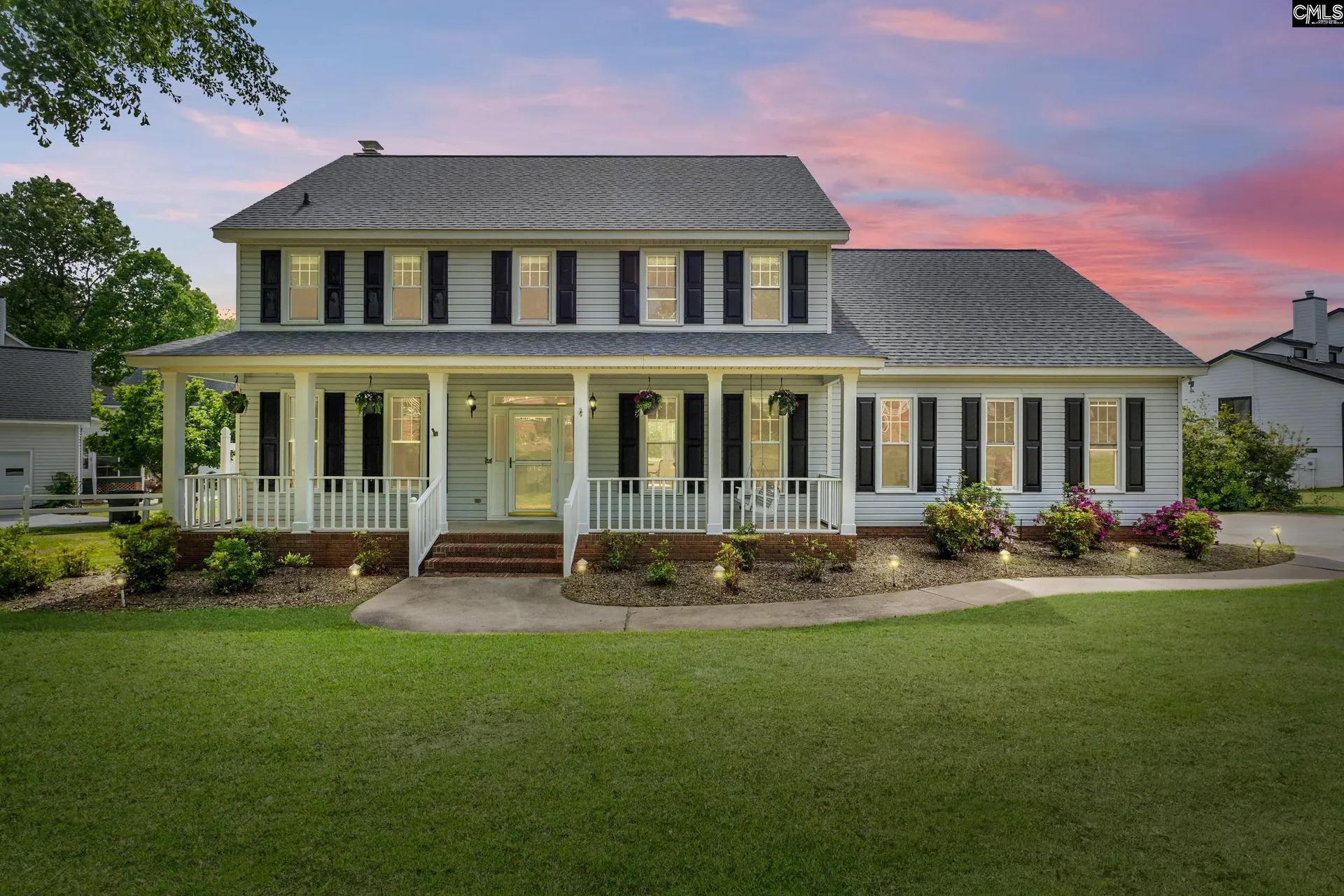 The Landings, Lexington Community