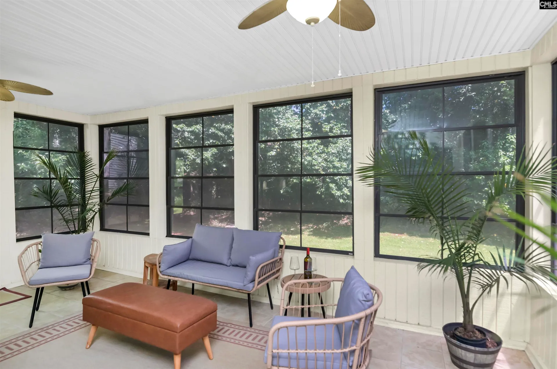 90 Windward Way