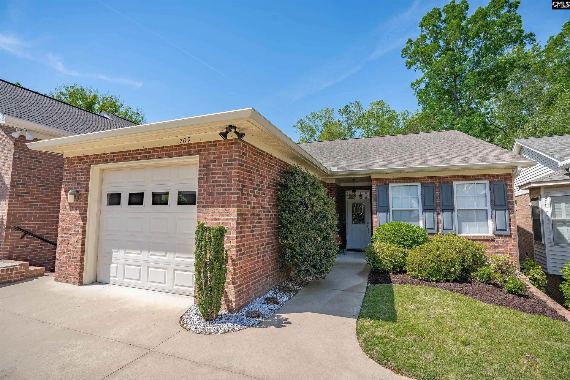 709 Teakwood Court