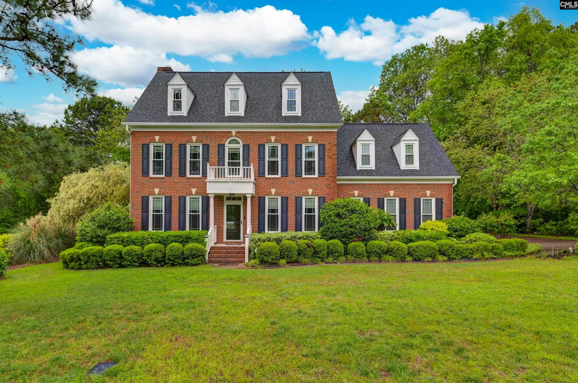 112 Bardwell Way