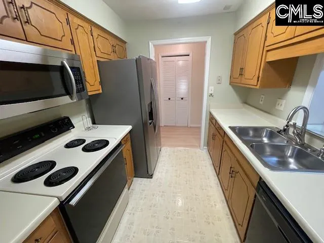 Property image 3 at 910 Poinsett Place 6, West Columbia, SC 29169