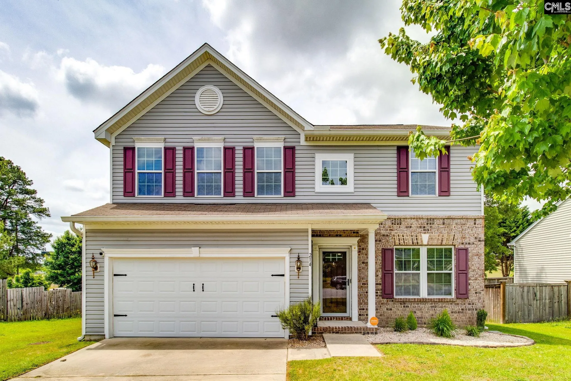 Pleasant Hills, Lexington Community