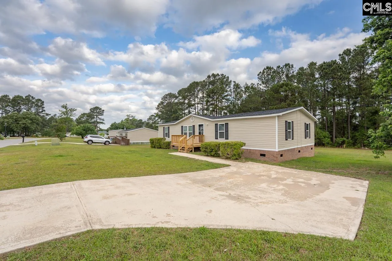 Ridgecrest, Lexington Community