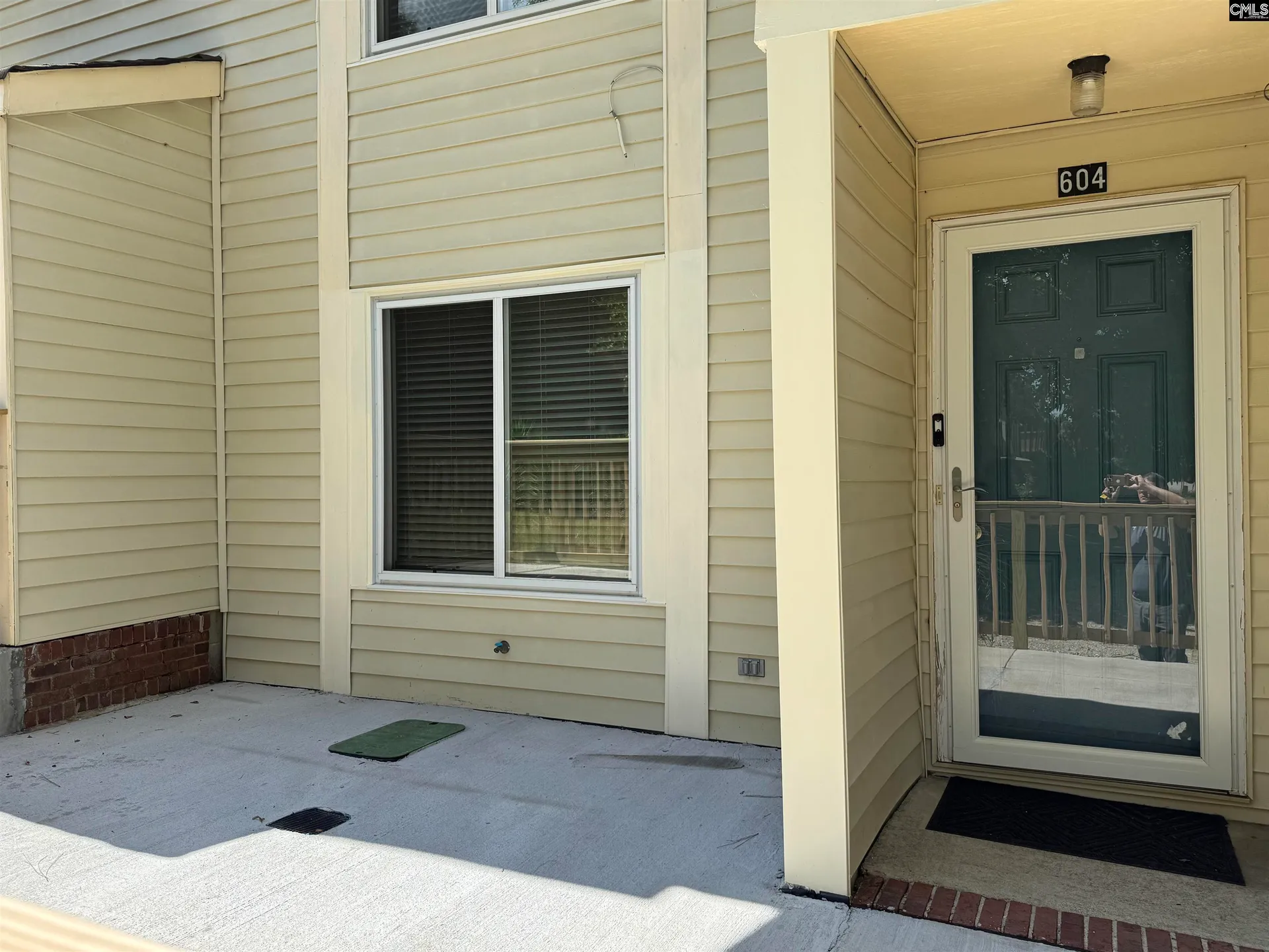 Property image 2 at 604 Picadilly Square, Cayce, SC 29033