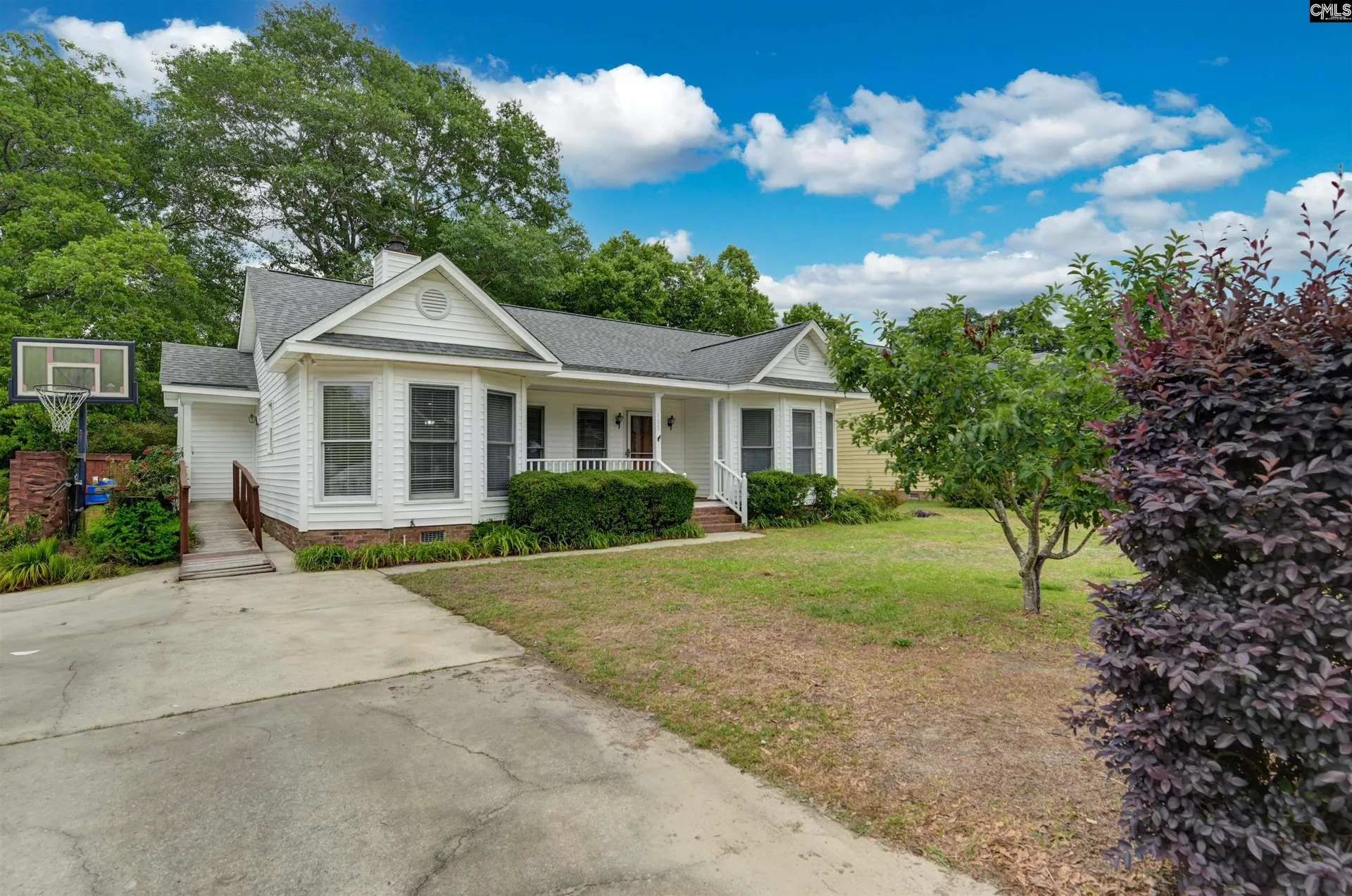 Property image 2 at 105 Golden Pond Drive, Lexington, SC 29073