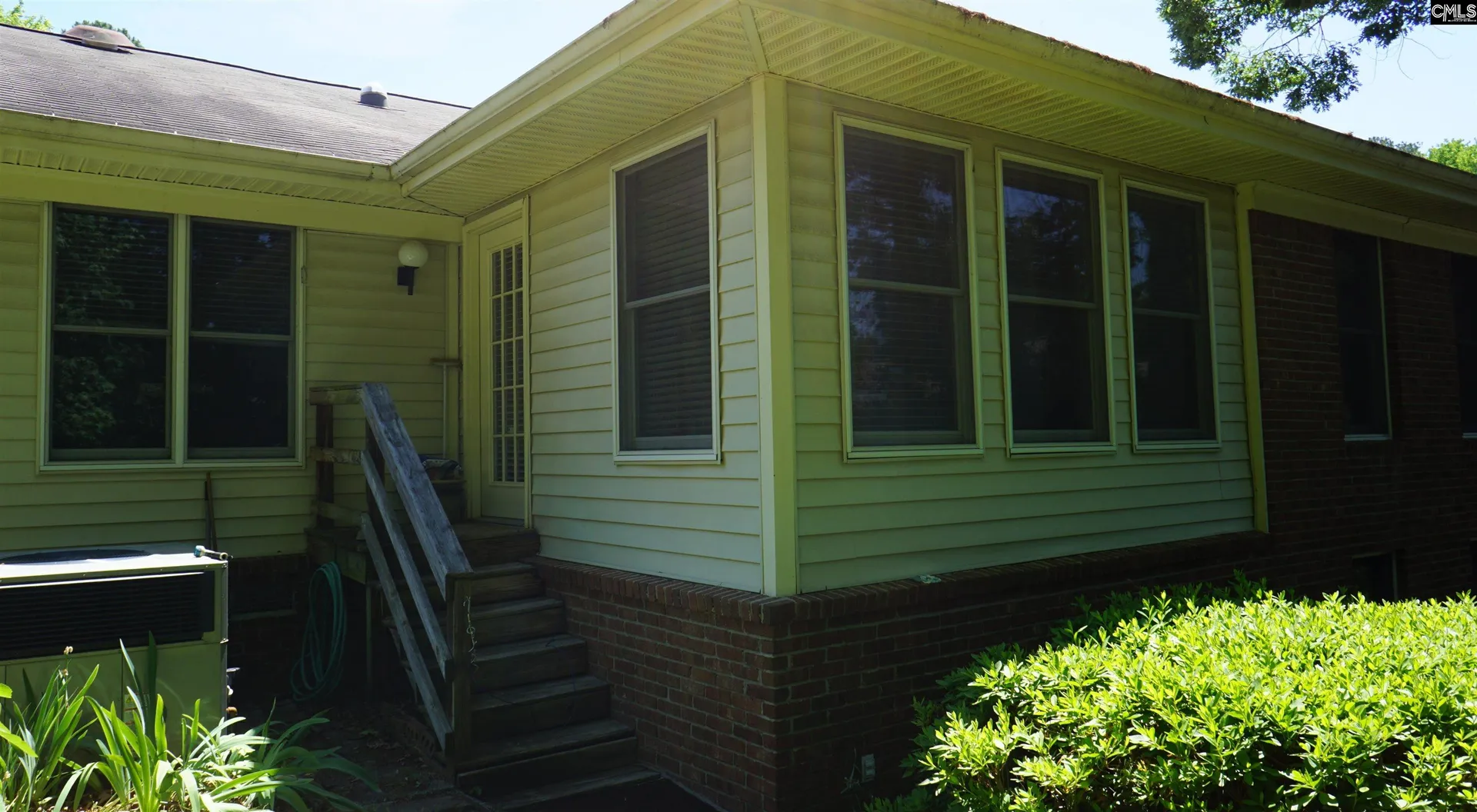 Property image 4 at 624 Ashwood Circle, West Columbia, SC 29169