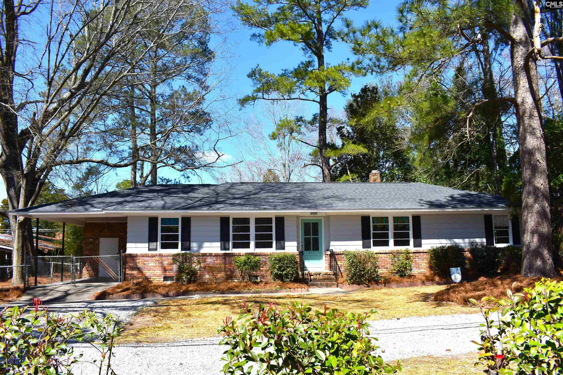 Pinewood Park, Columbia Community