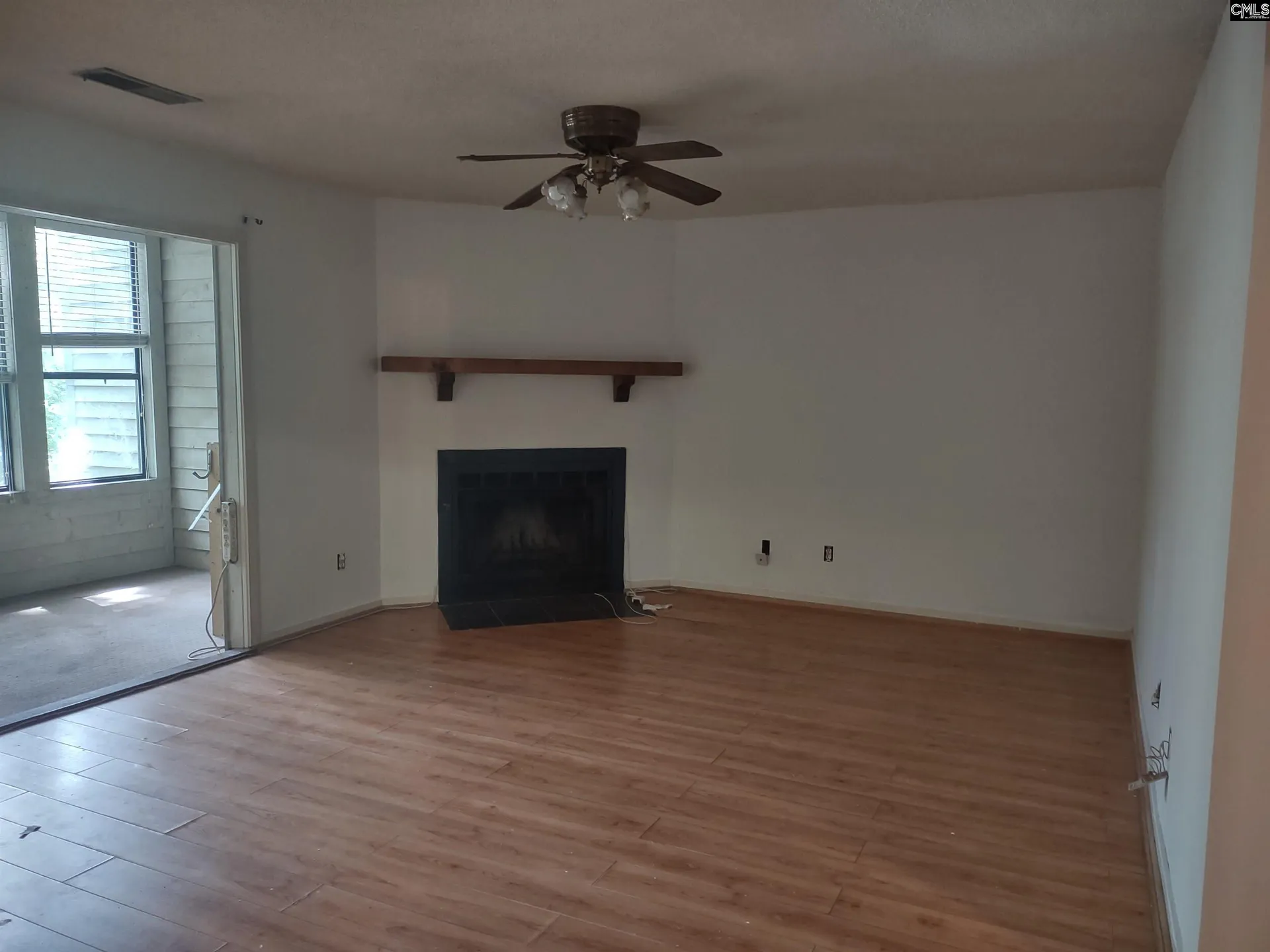1005 Village Creek Drive Drive 305