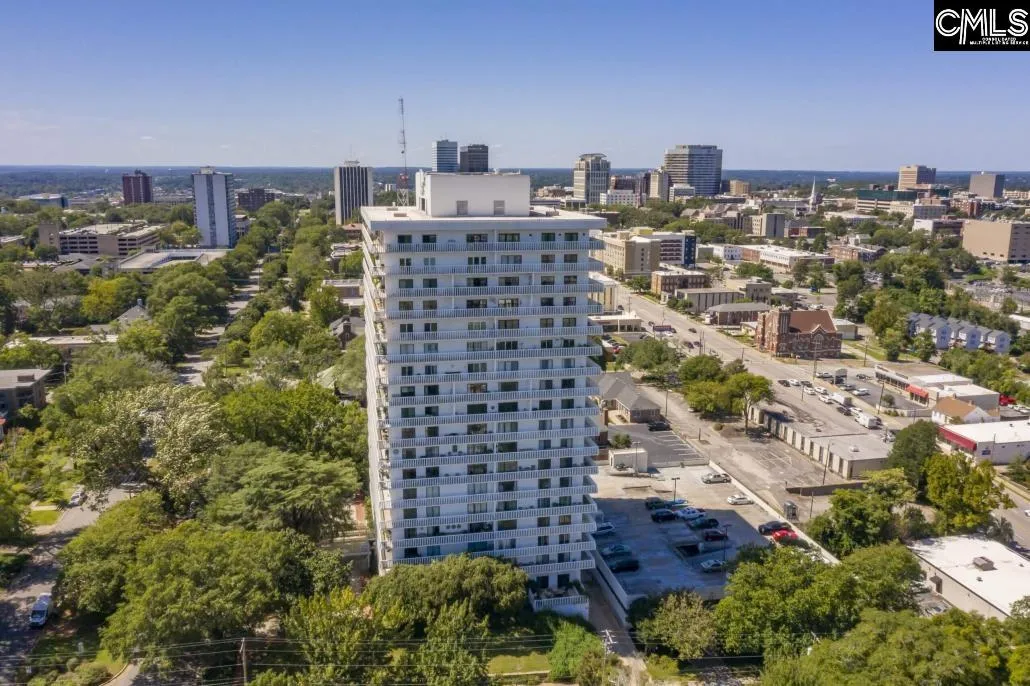 1829 Senate Street 2a