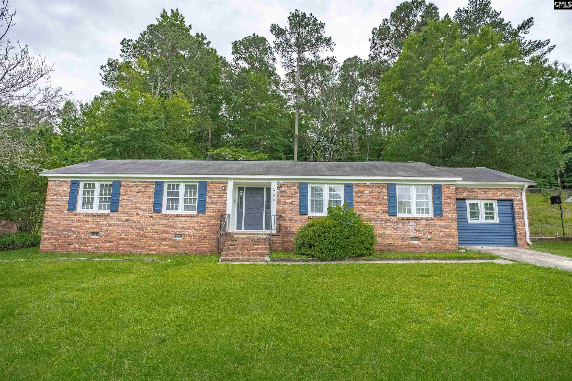 1604 Nunamaker Drive